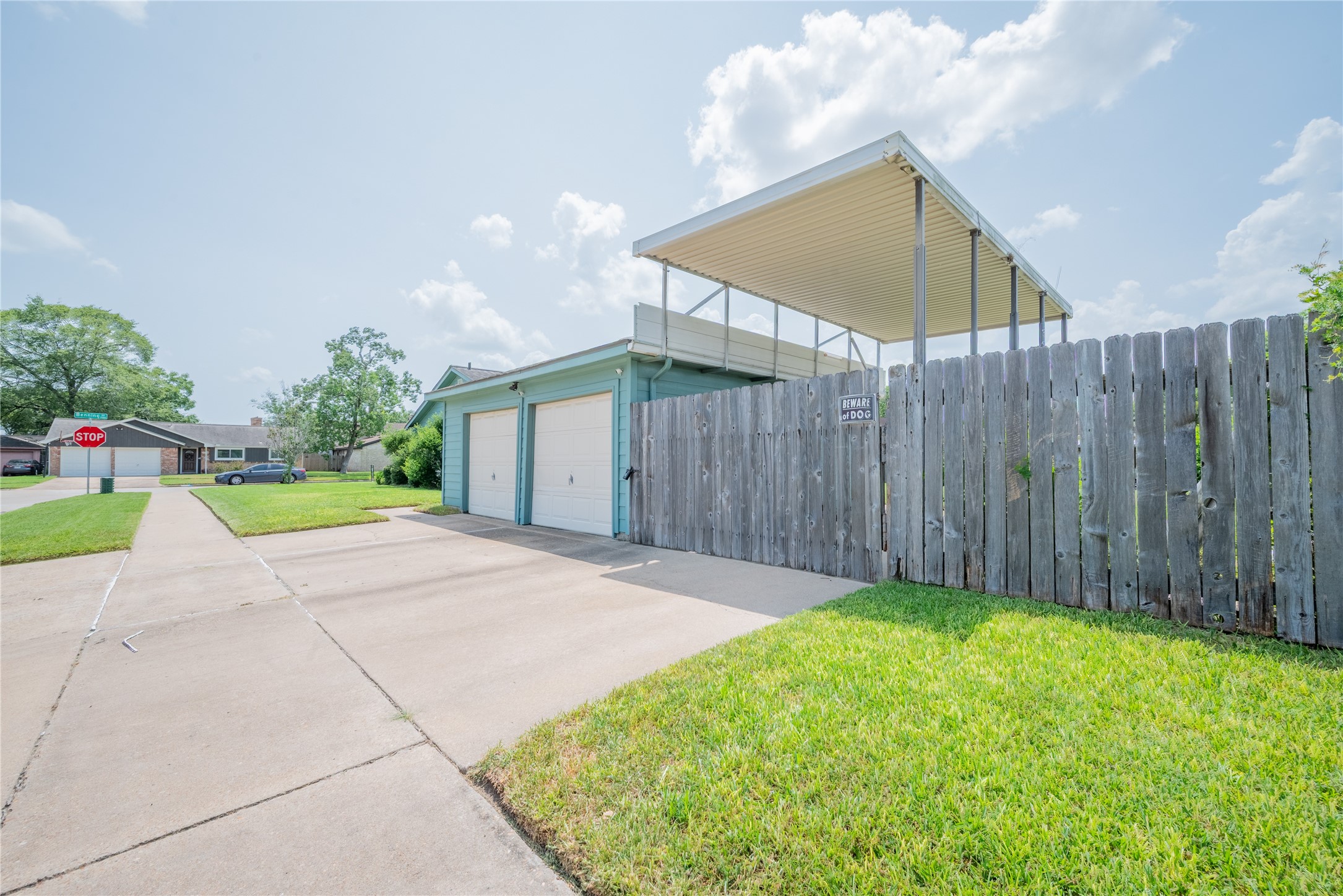 9202 Benning Drive Property Photo 4
