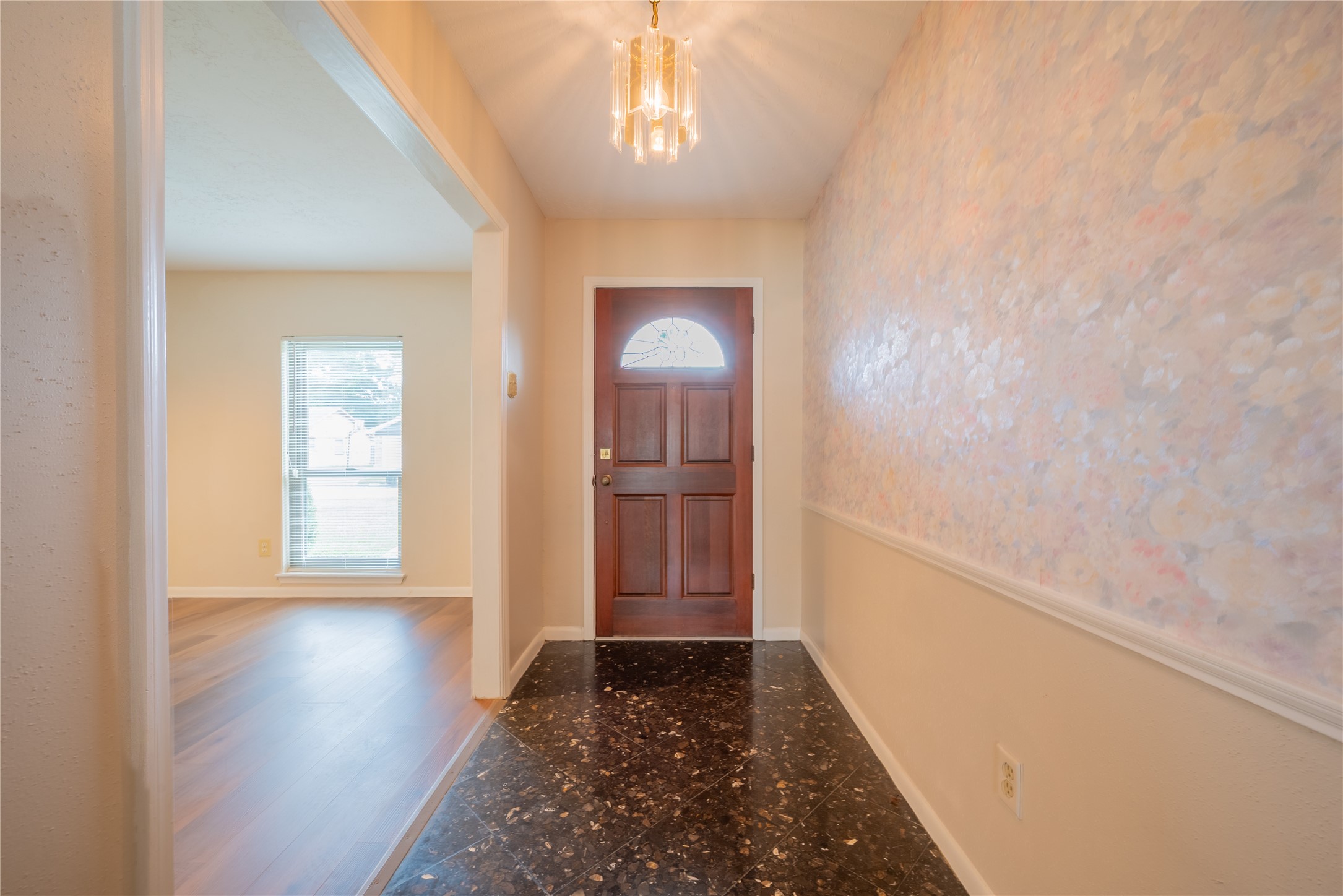 9202 Benning Drive Property Photo 6