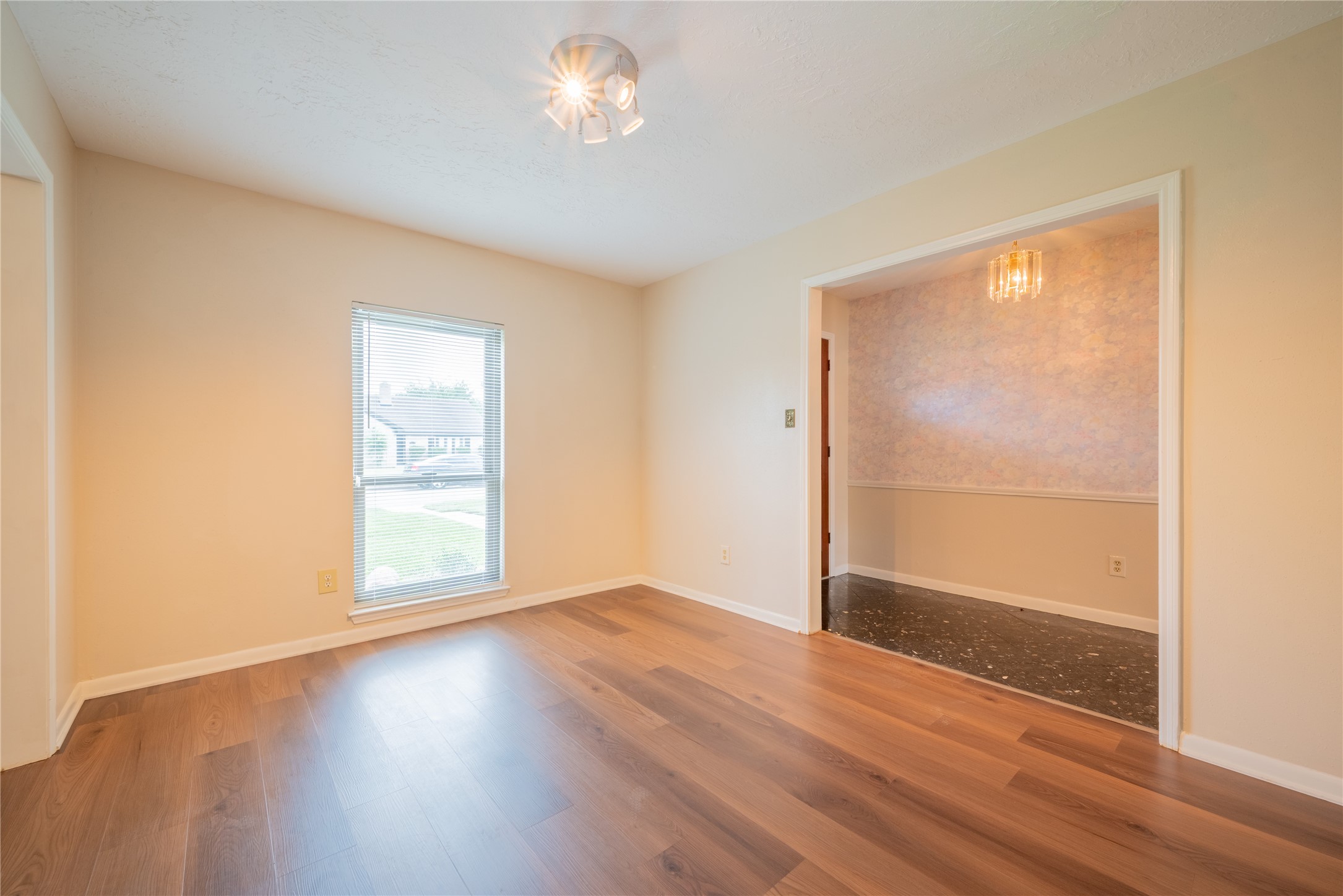 9202 Benning Drive Property Photo 8