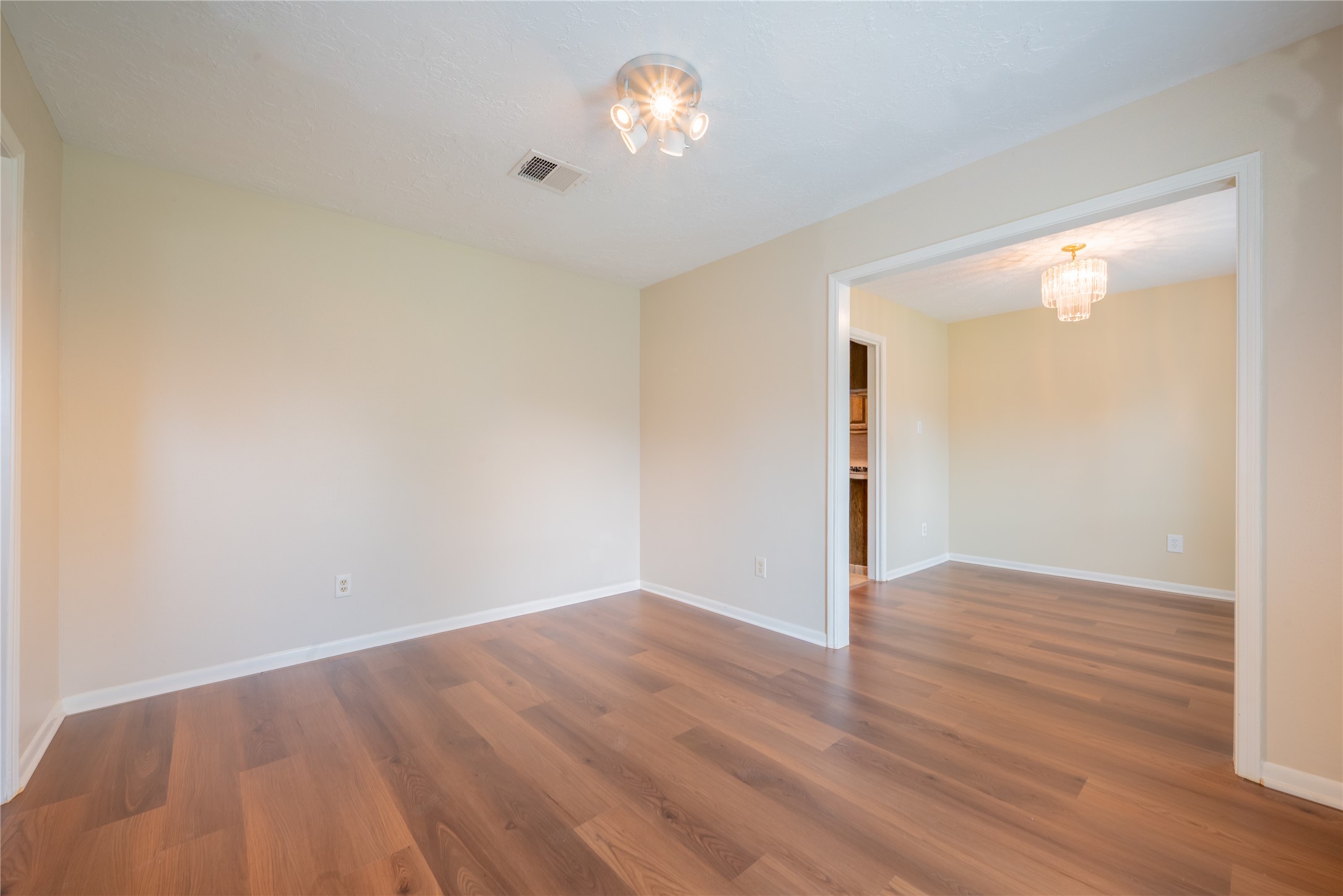 9202 Benning Drive Property Photo 9