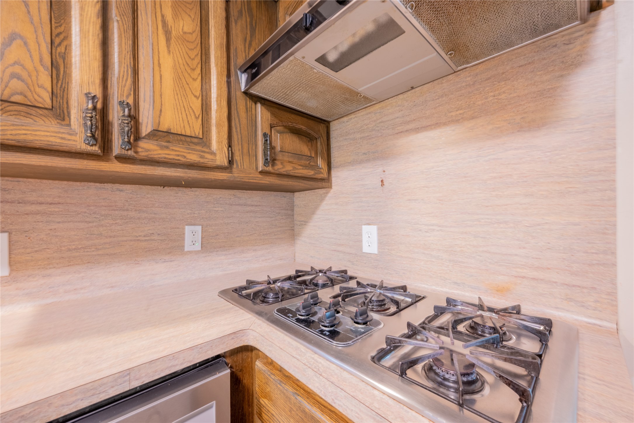 9202 Benning Drive Property Photo 14
