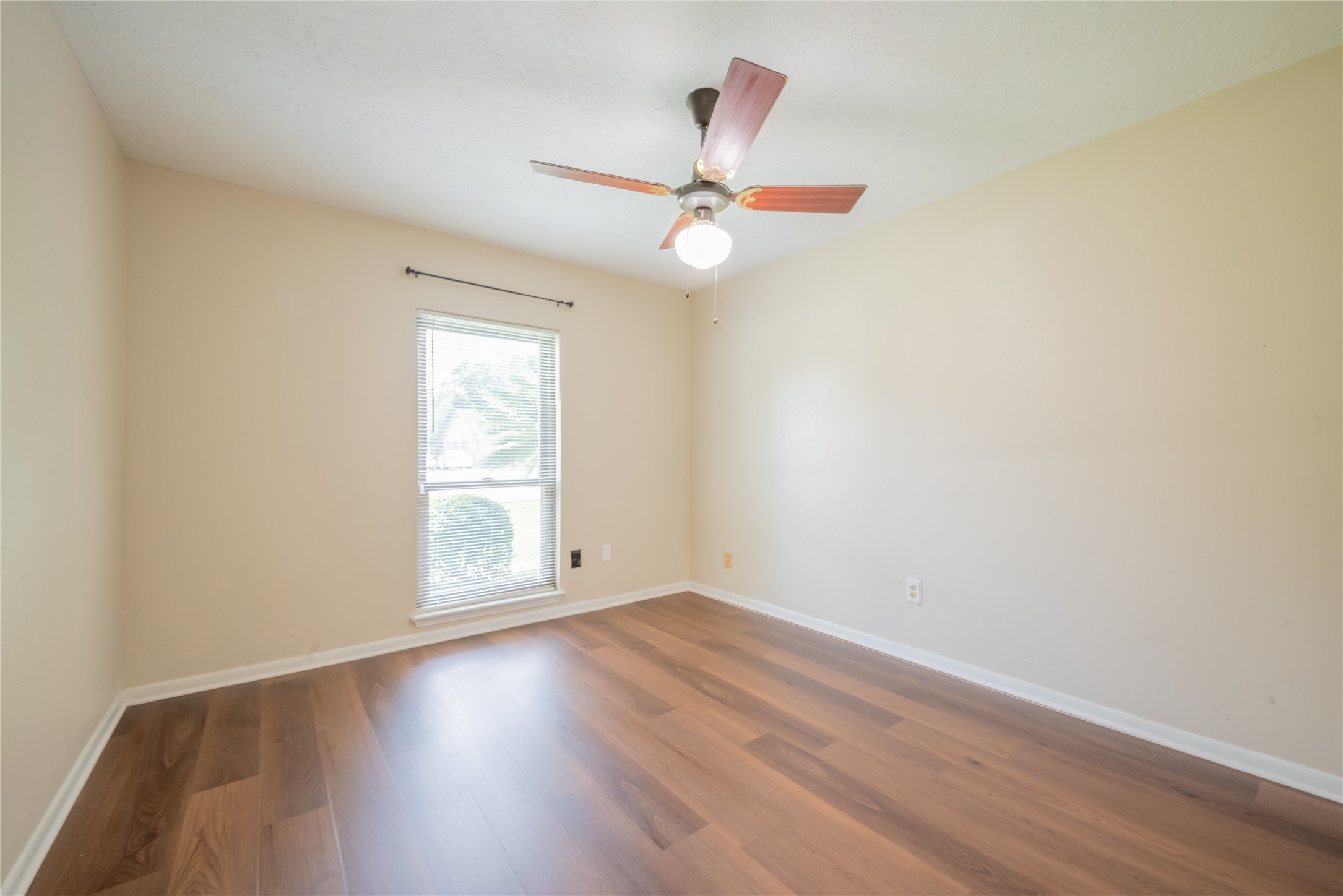 9202 Benning Drive Property Photo 26