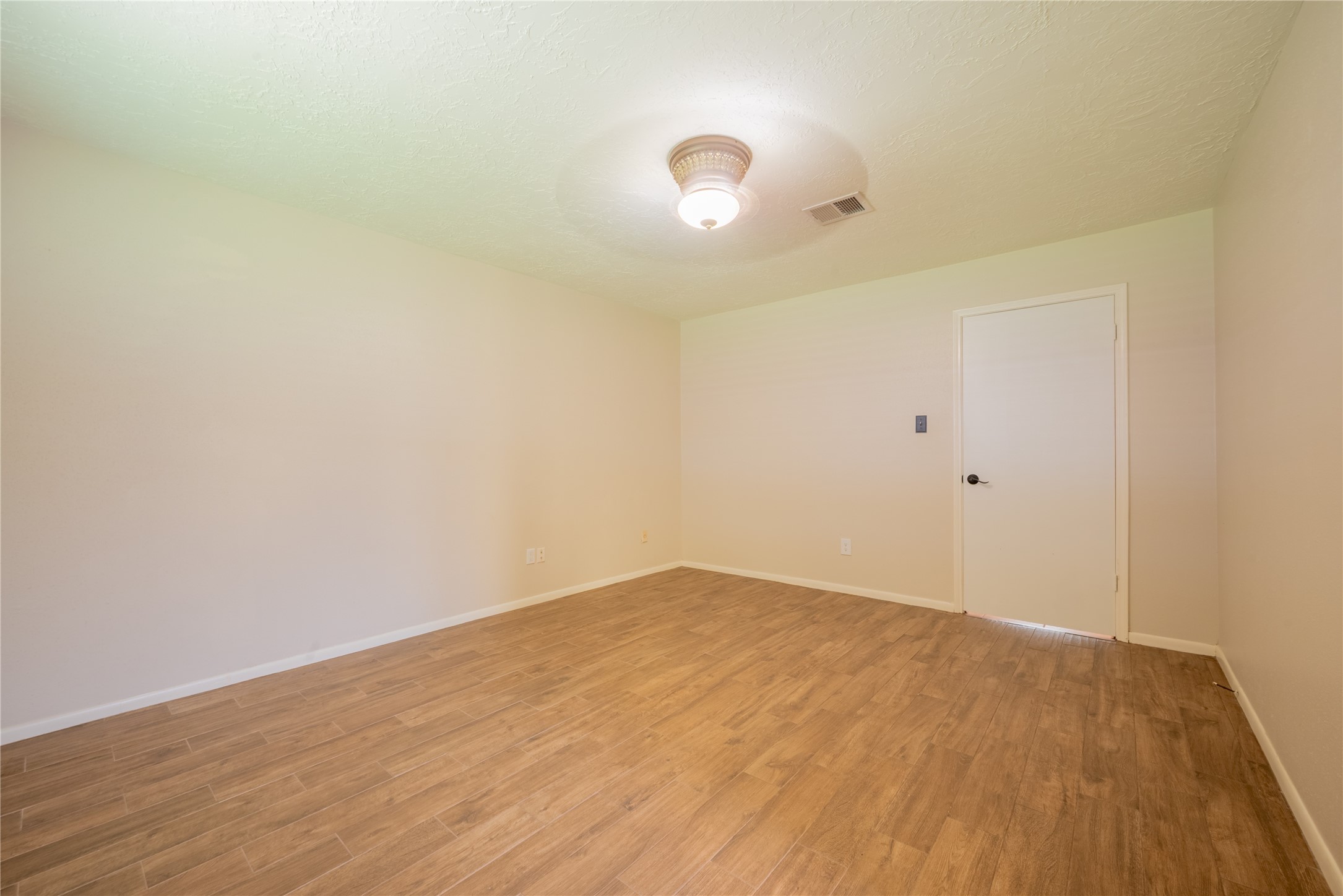 9202 Benning Drive Property Photo 34