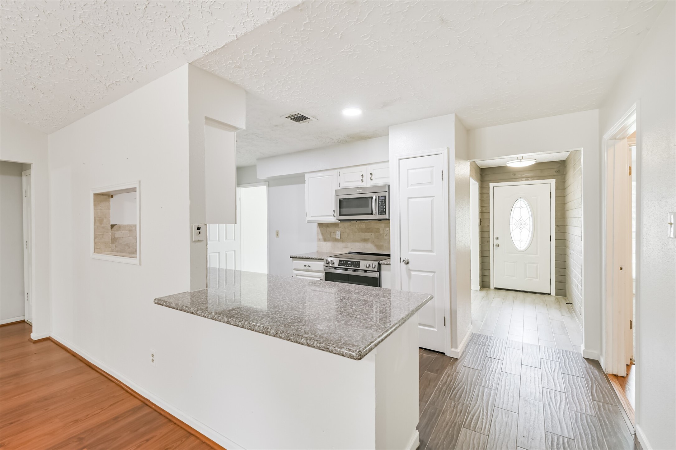 16810 Brora Court Property Photo 6