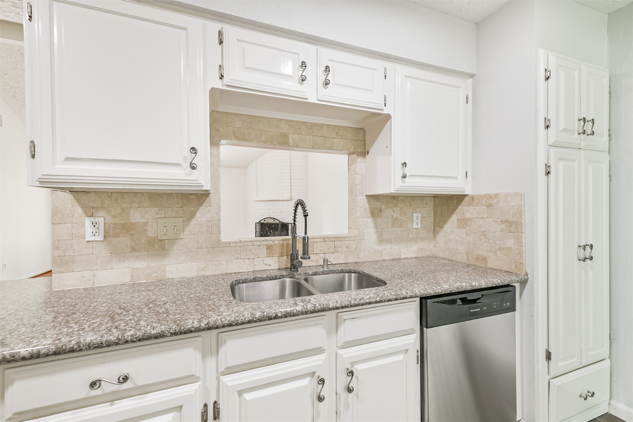 16810 Brora Court Property Photo 11