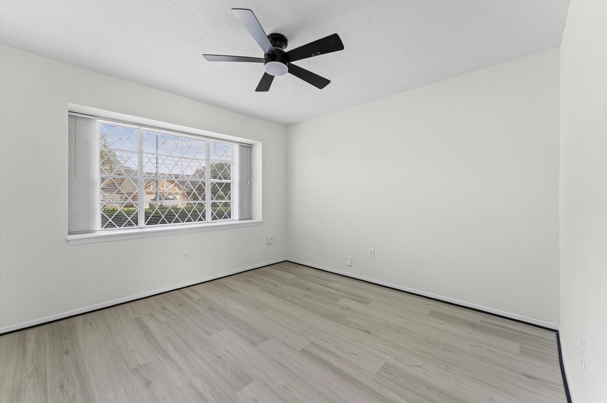 12123 Plumpoint Drive Property Photo 14