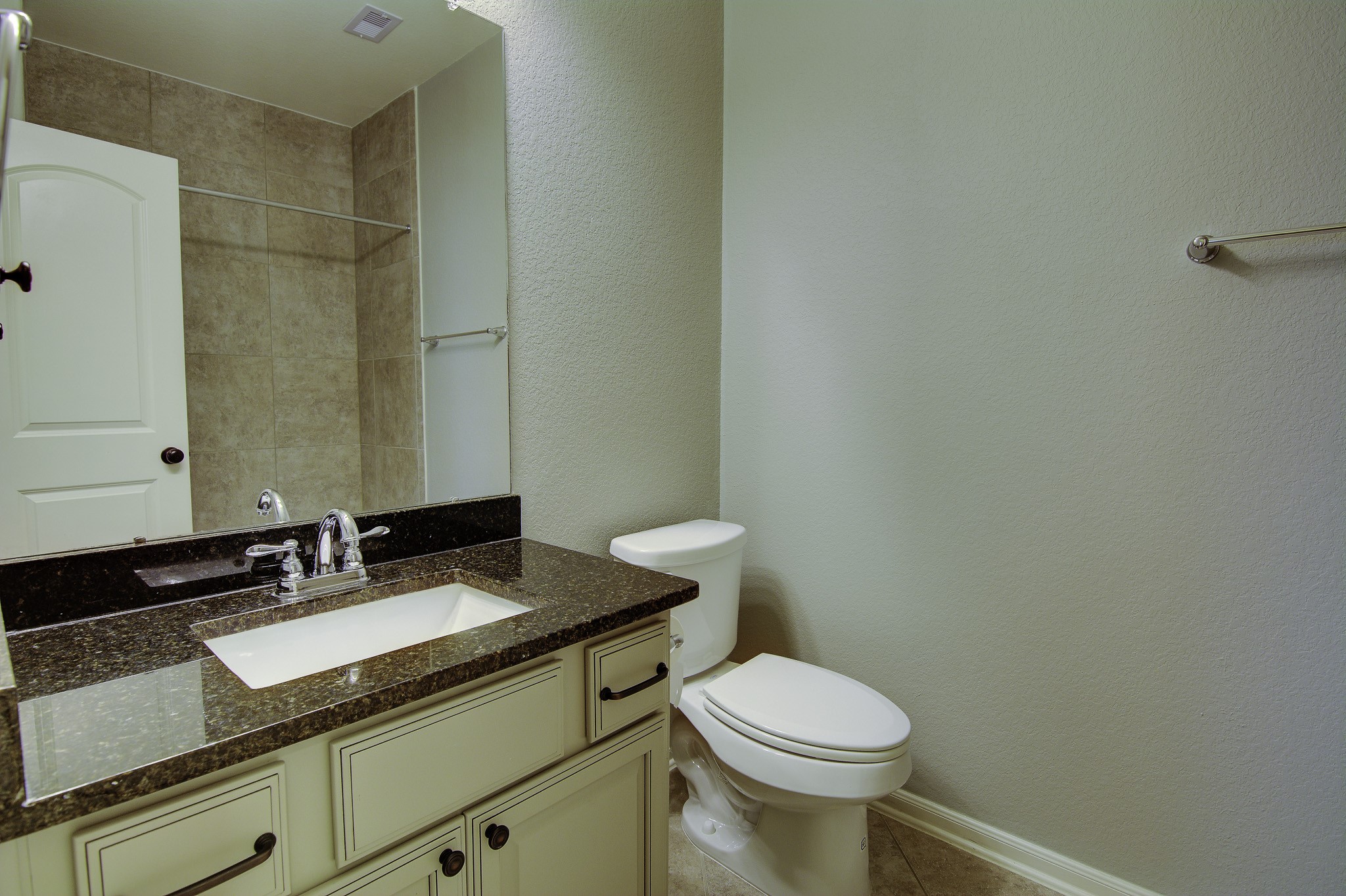 222 Cheswood Forest Property Photo 37