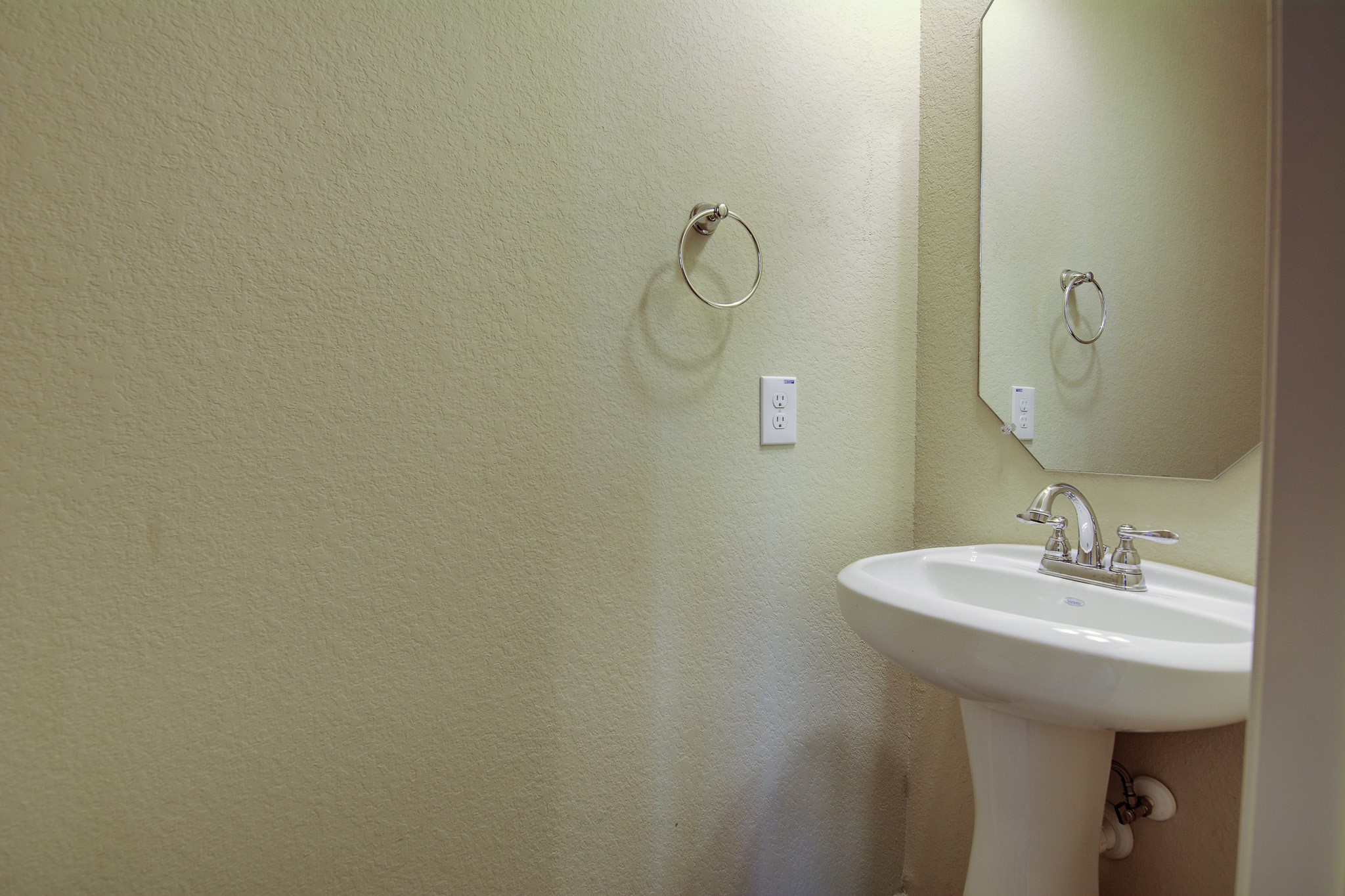 222 Cheswood Forest Property Photo 38