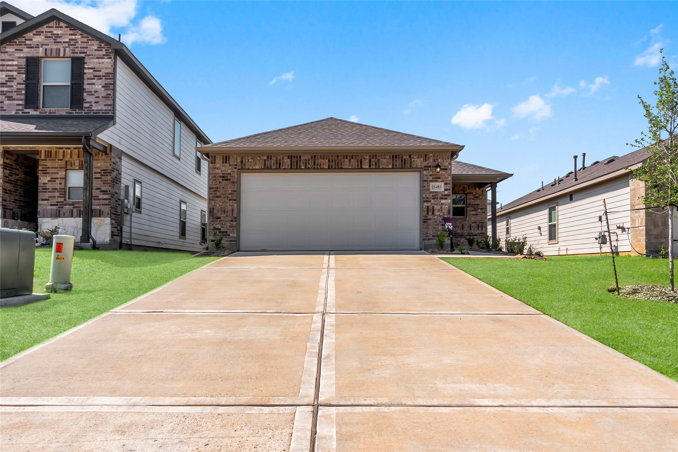25483 Carnation Court Property Photo 1