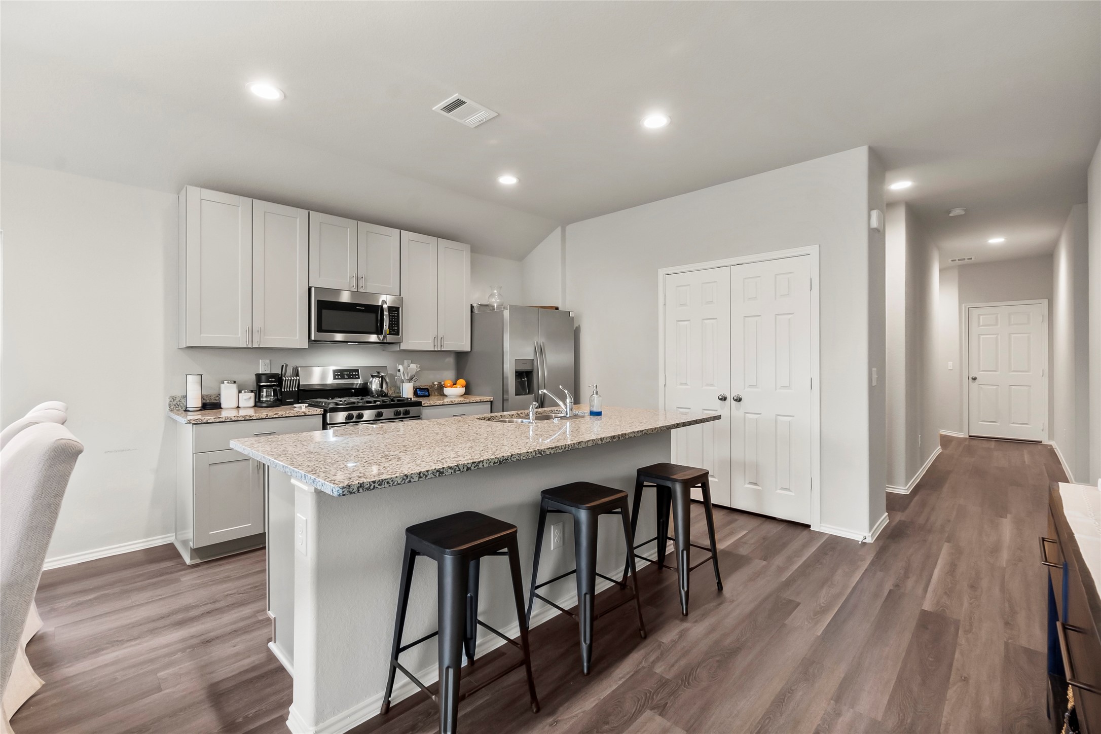 25483 Carnation Court Property Photo 14