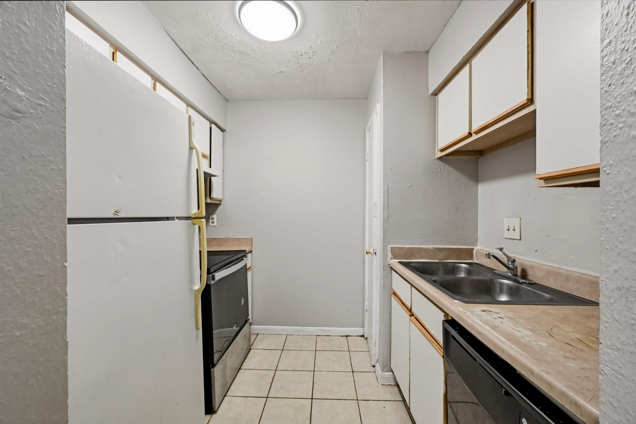 9616 Long Point Road # 33, Houston Tx 77055 Property Photo 8
