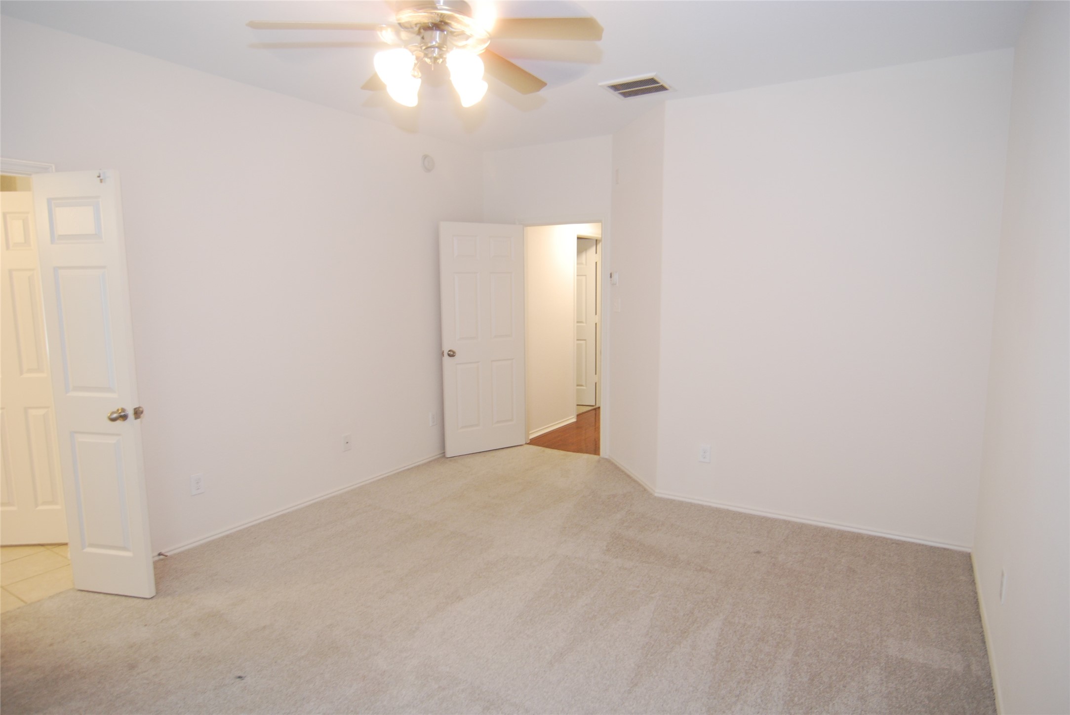 2834 Lockeridge Pines Drive Property Photo 11