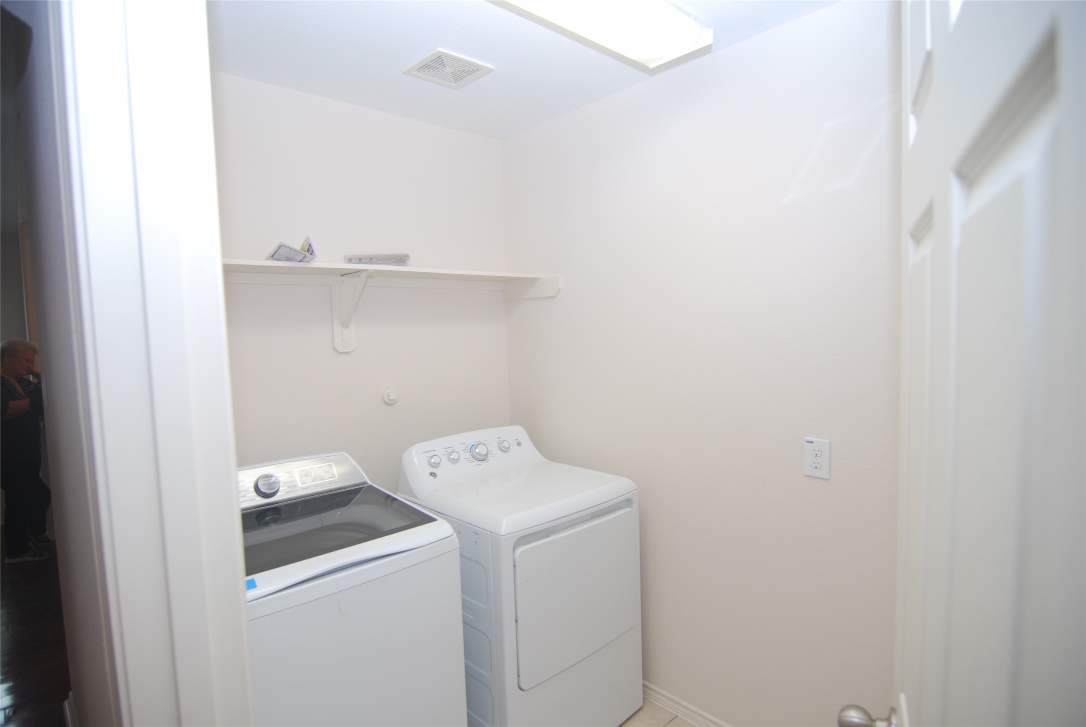 2834 Lockeridge Pines Drive Property Photo 17