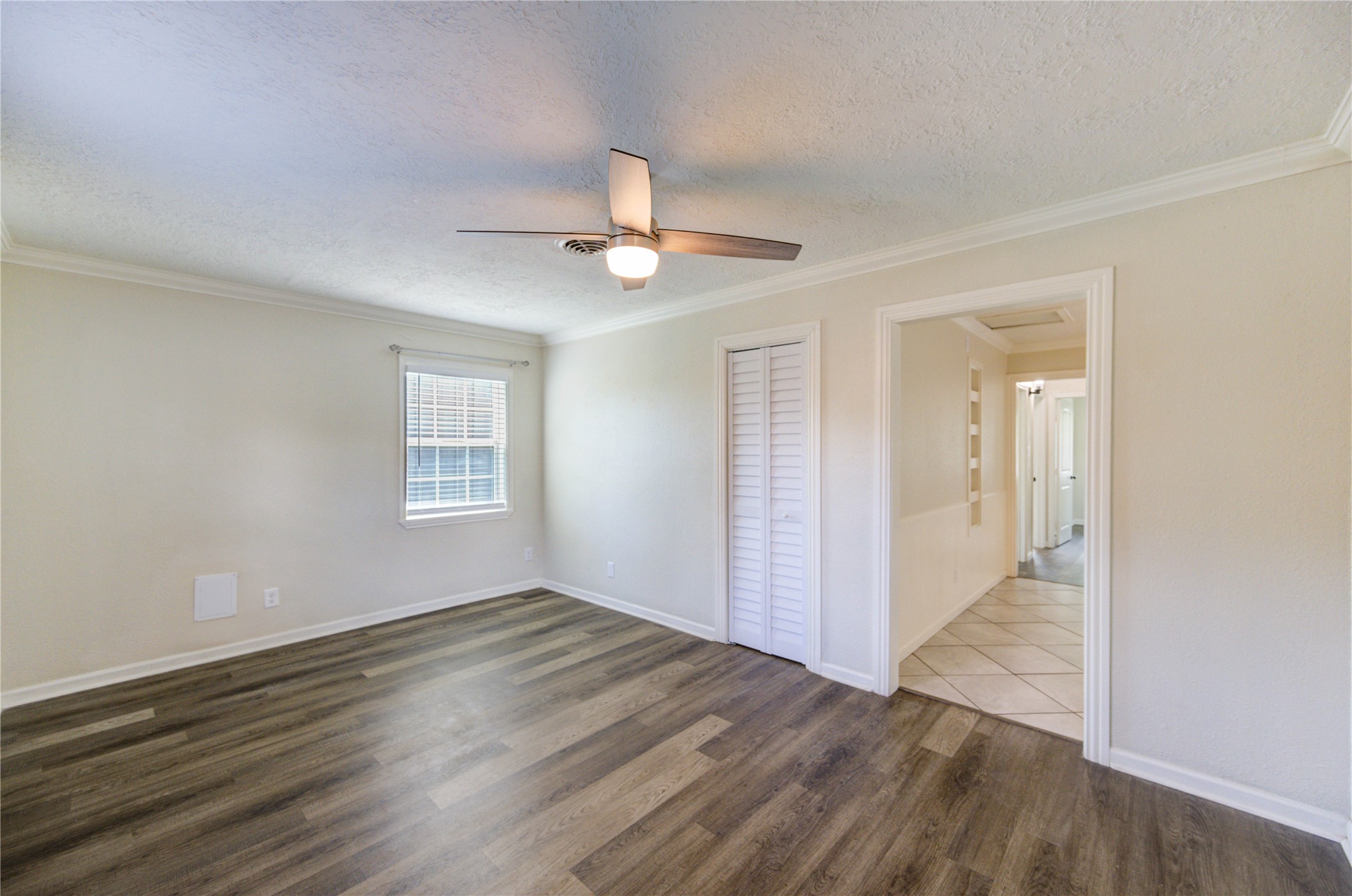 5317 Crestmont Street Property Photo 2
