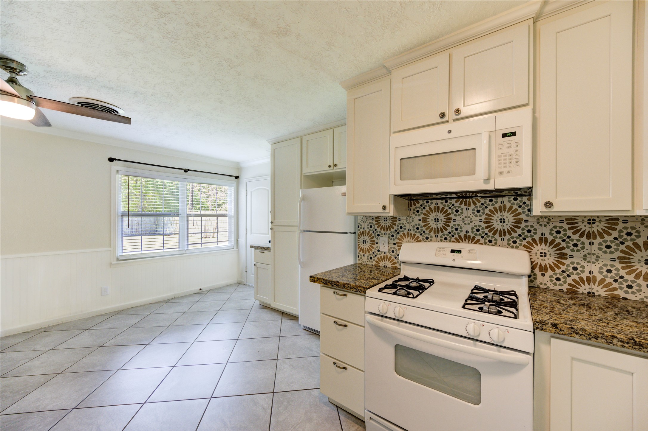 5317 Crestmont Street Property Photo 16