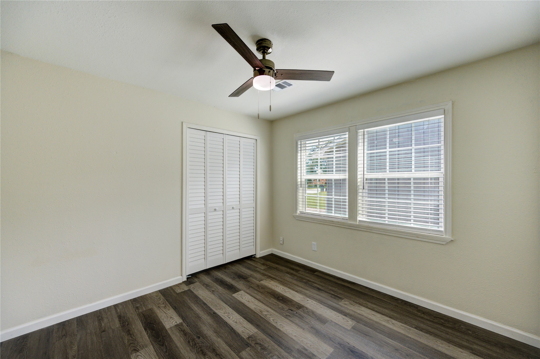 5317 Crestmont Street Property Photo 19