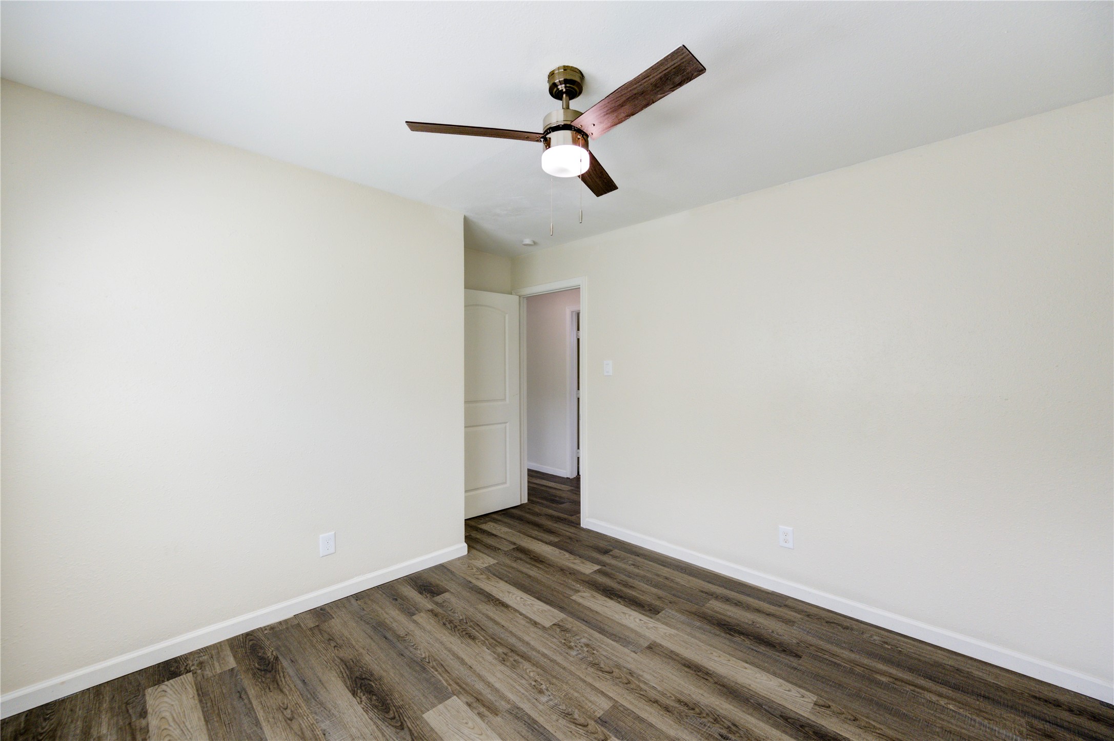 5317 Crestmont Street Property Photo 20