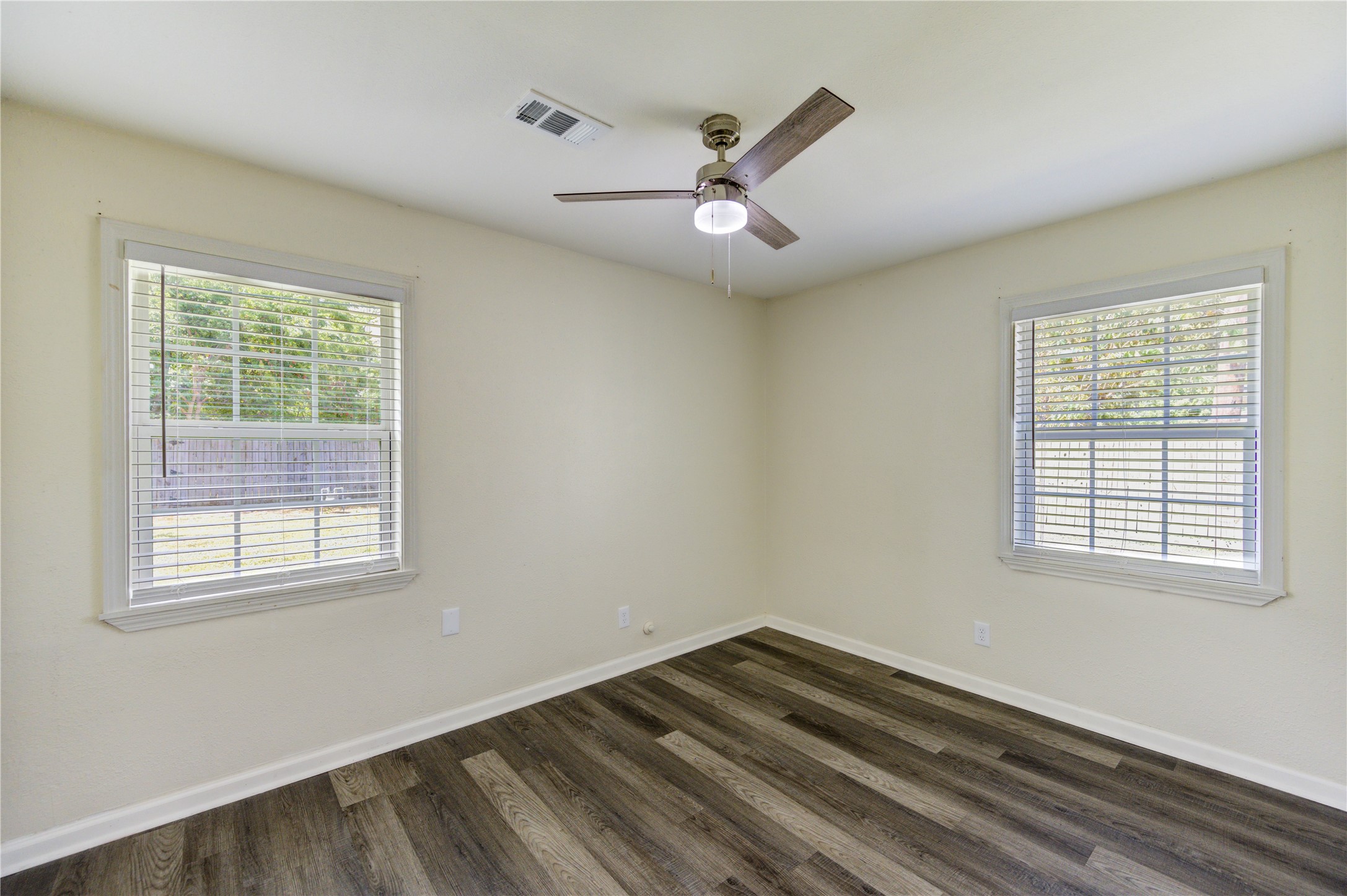 5317 Crestmont Street Property Photo 30