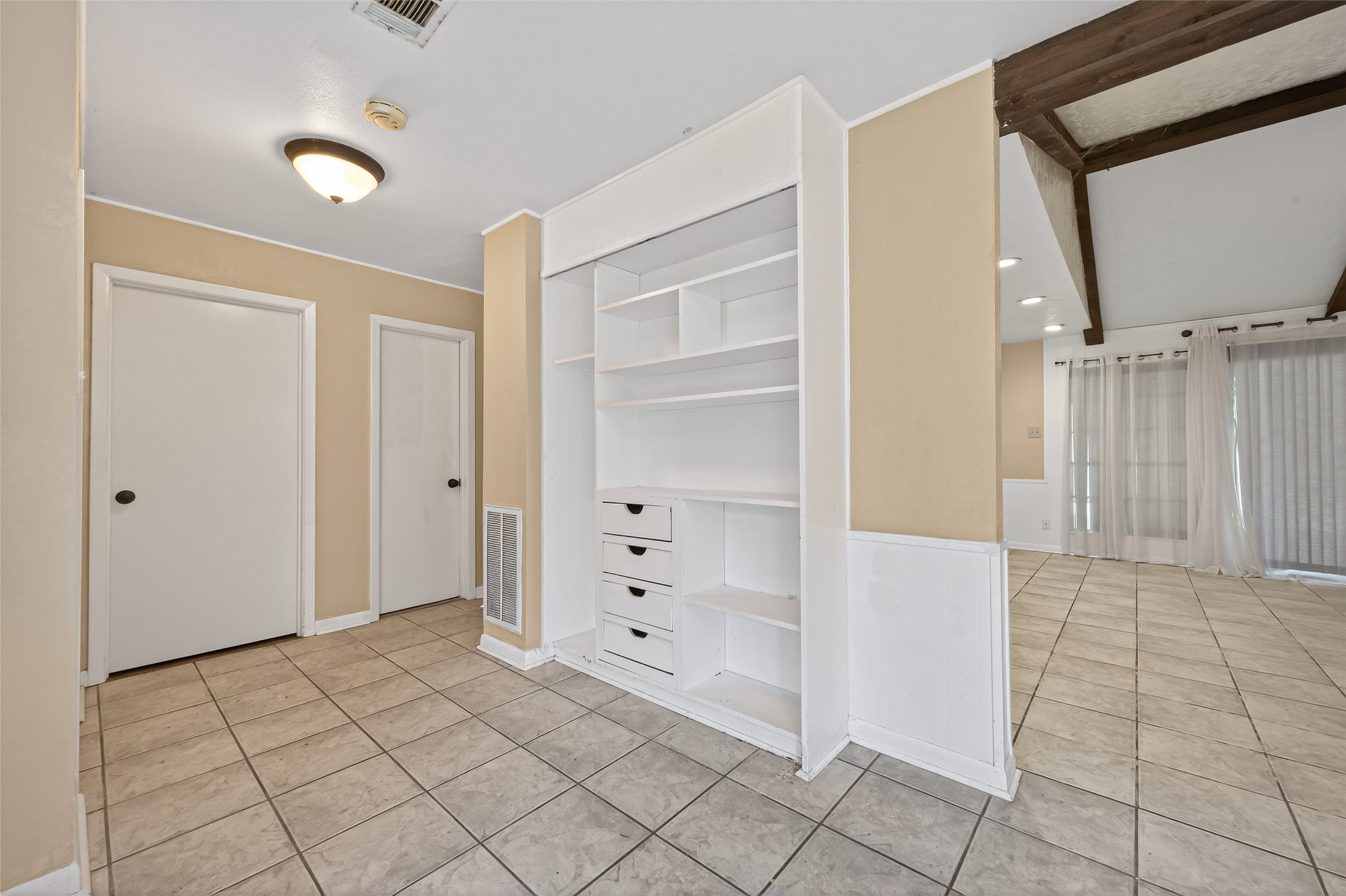 1701 Mistletoe Lane Property Photo 14