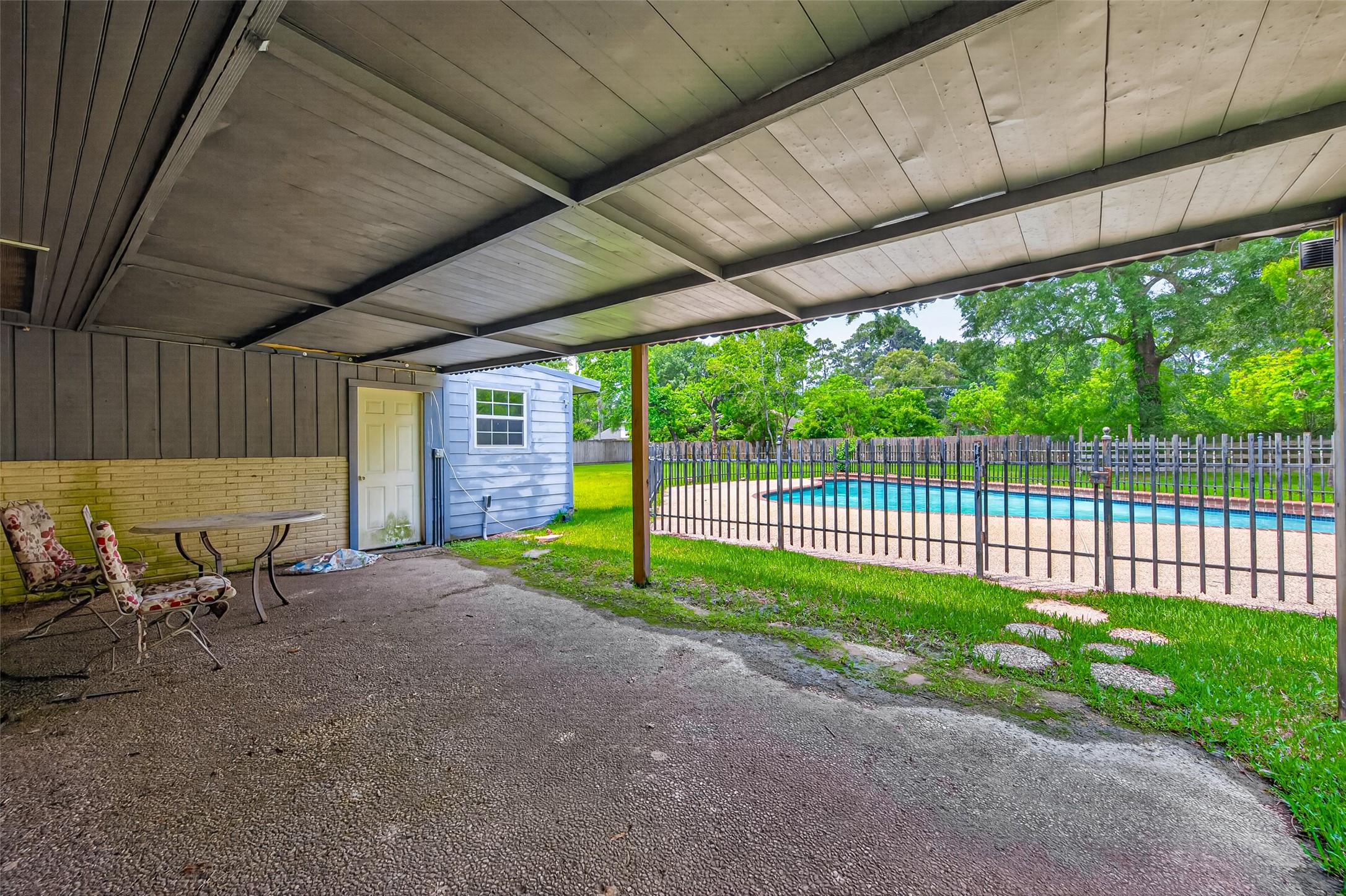 1701 Mistletoe Lane Property Photo 28