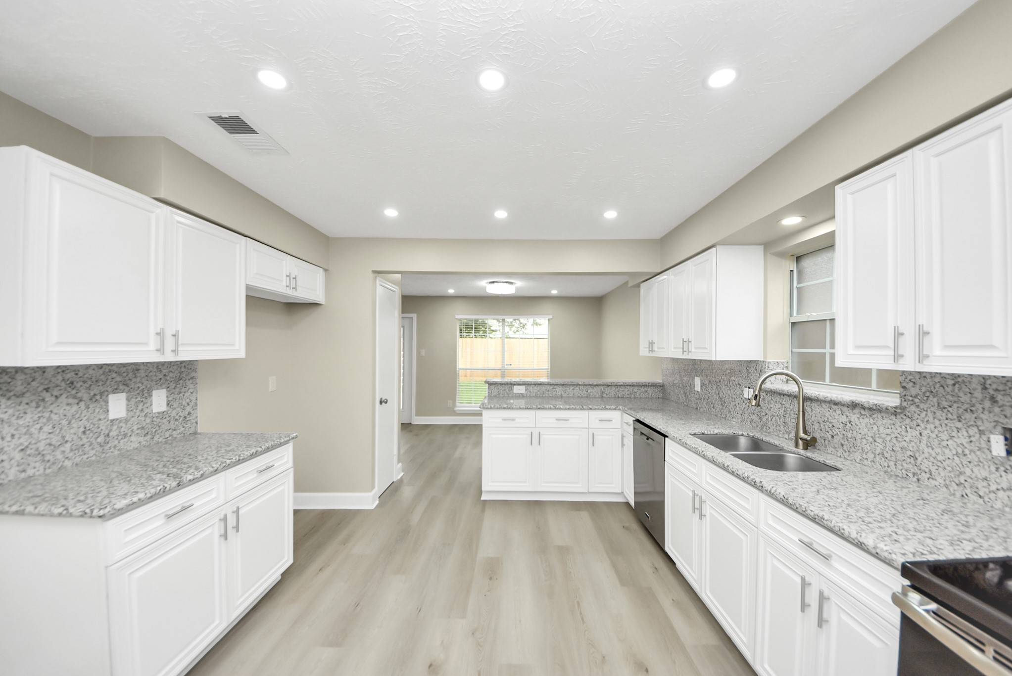 5035 E Pagewick Drive Property Photo 13