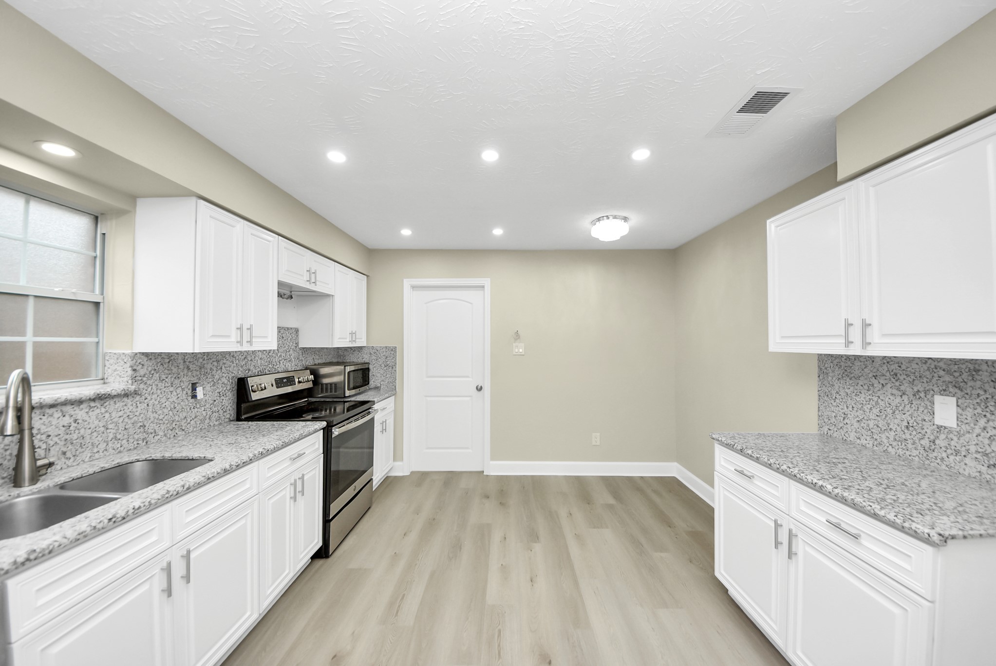 5035 E Pagewick Drive Property Photo 15