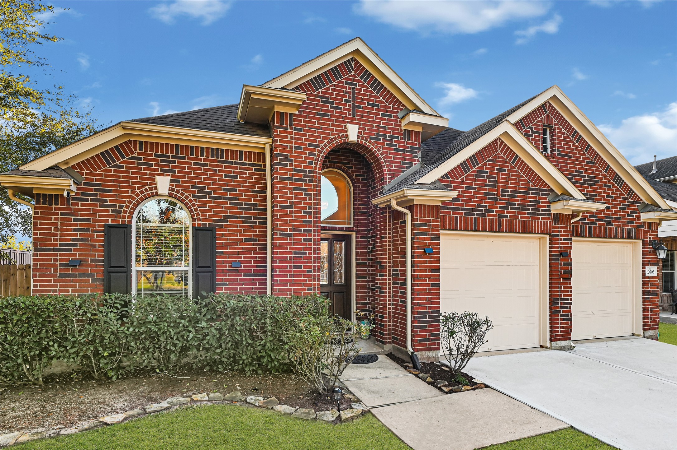 20503 Pink Granite Valley Property Photo 3