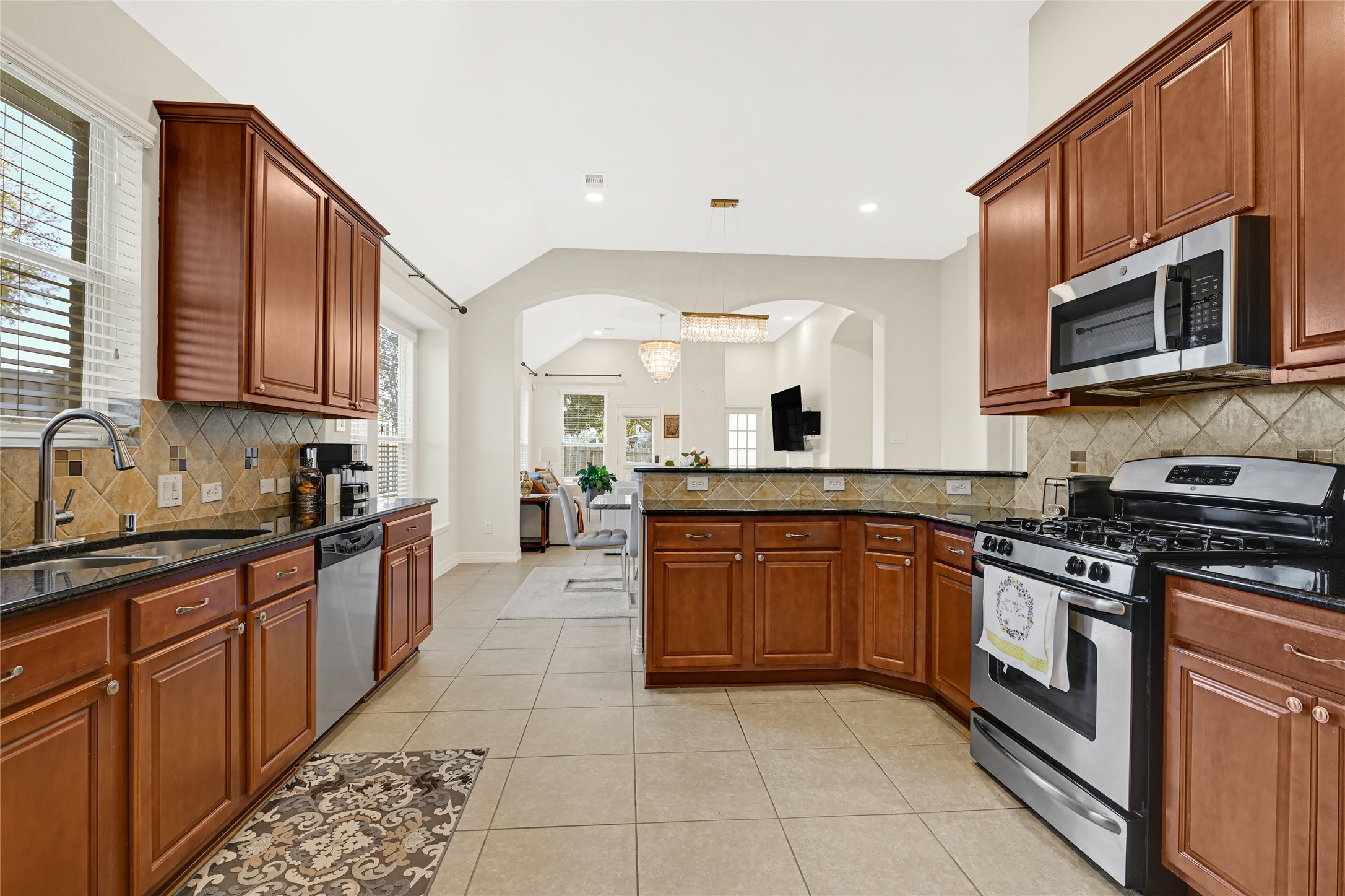 20503 Pink Granite Valley Property Photo 9