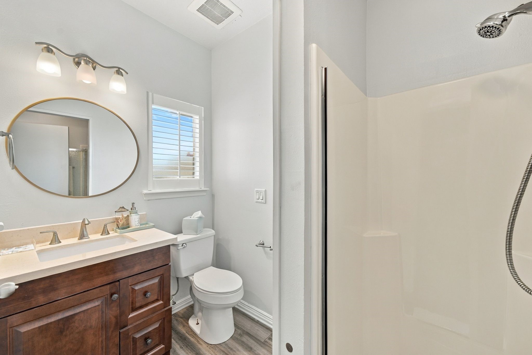 932 Plantation Street Property Photo 18