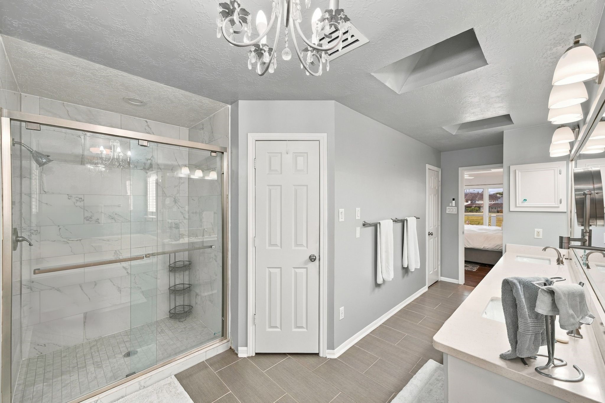 932 Plantation Street Property Photo 26