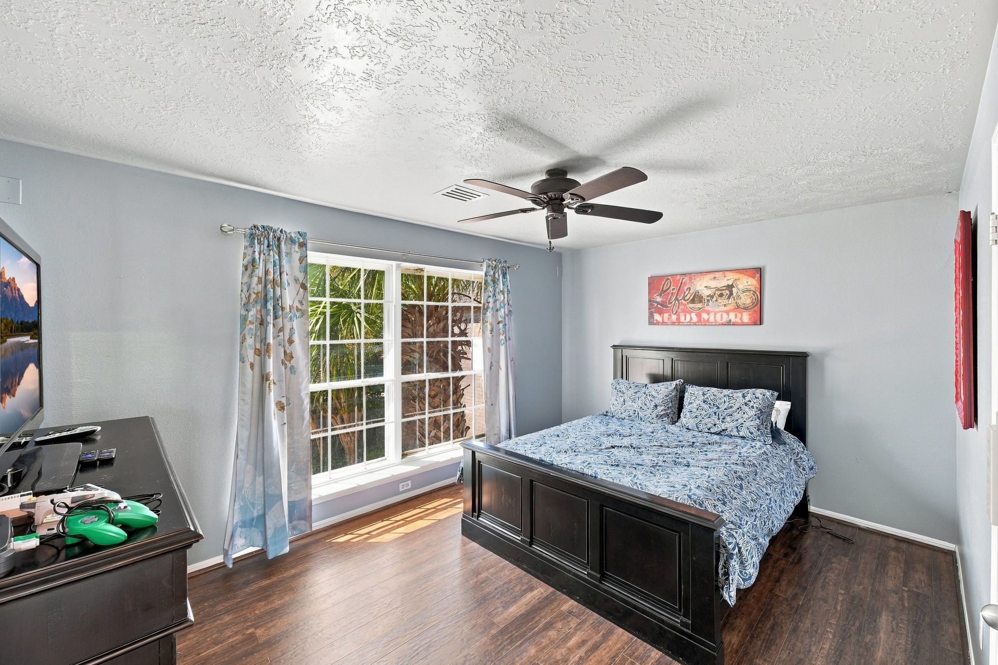 932 Plantation Street Property Photo 28