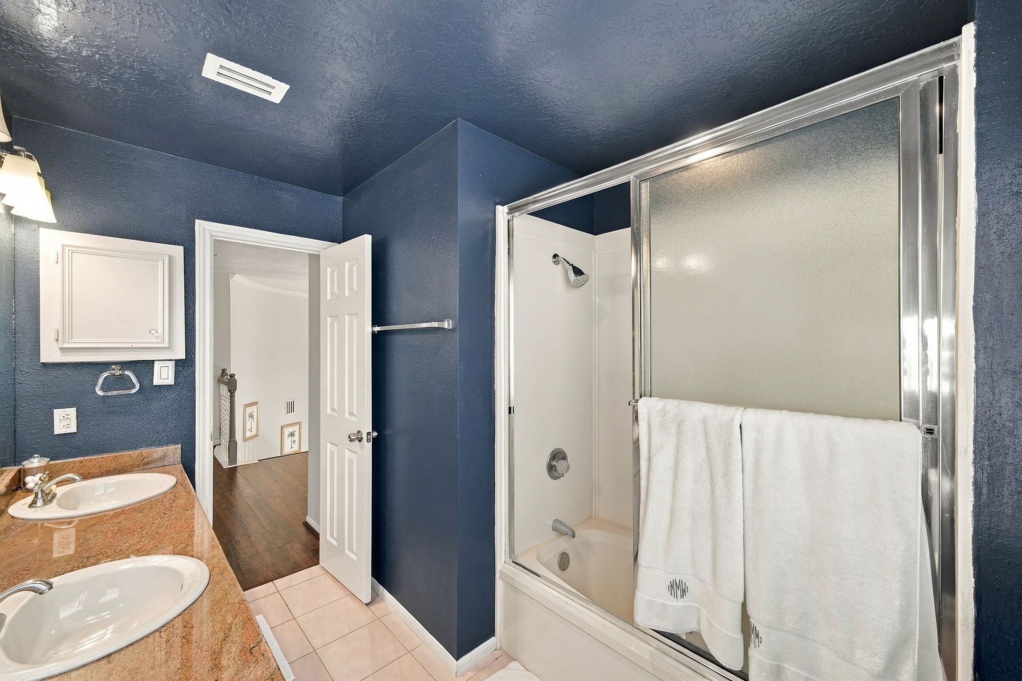 932 Plantation Street Property Photo 29