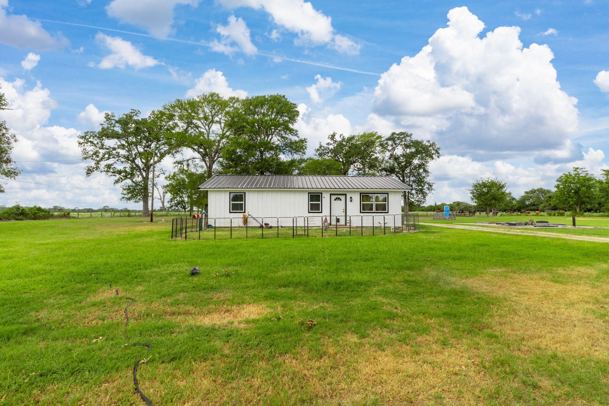 28060 Walker Road Property Photo 1