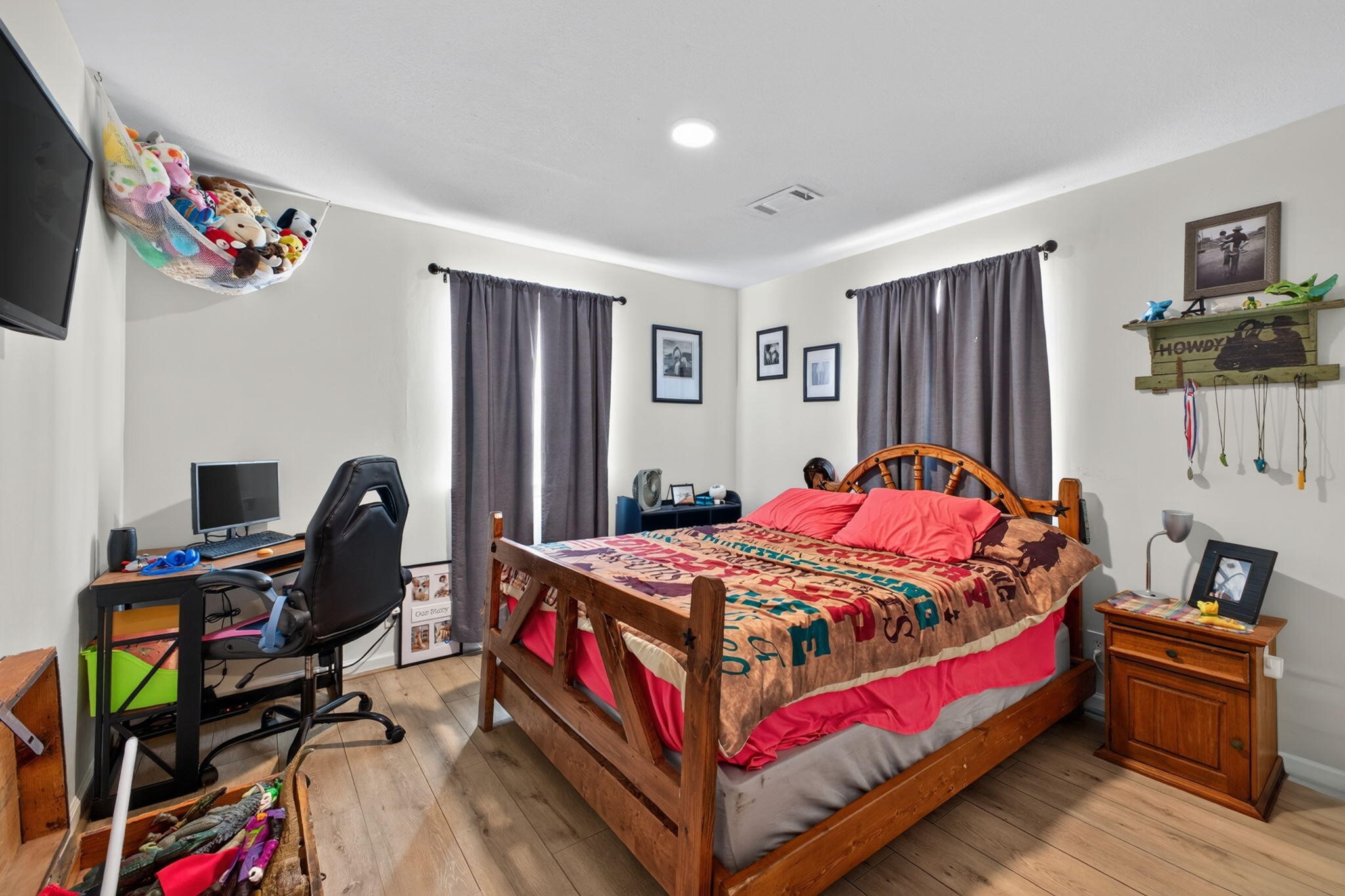28060 Walker Road Property Photo 7