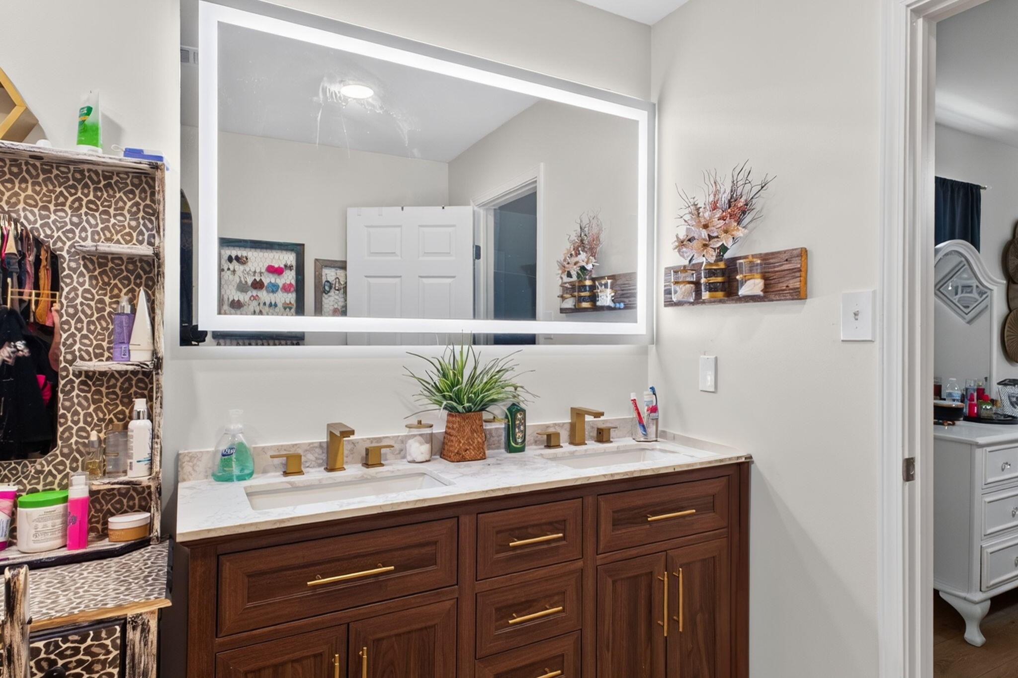 28060 Walker Road Property Photo 10