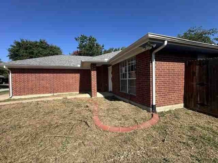 5554 Northfield Drive Property Photo 2