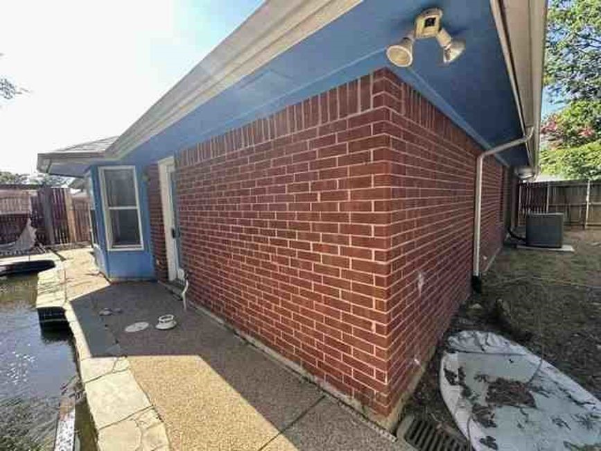 5554 Northfield Drive Property Photo 5