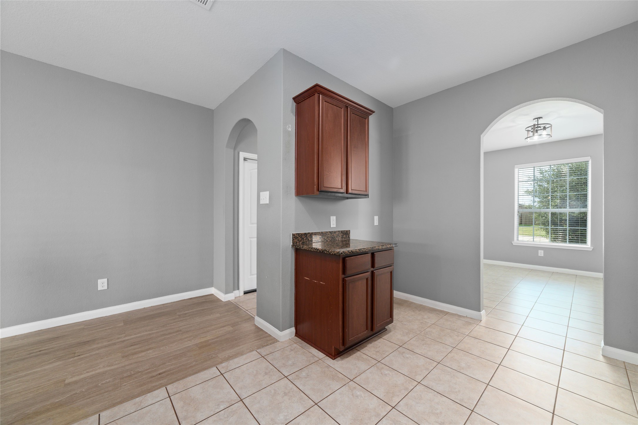 1077 Mule Ridge Drive Property Photo 11
