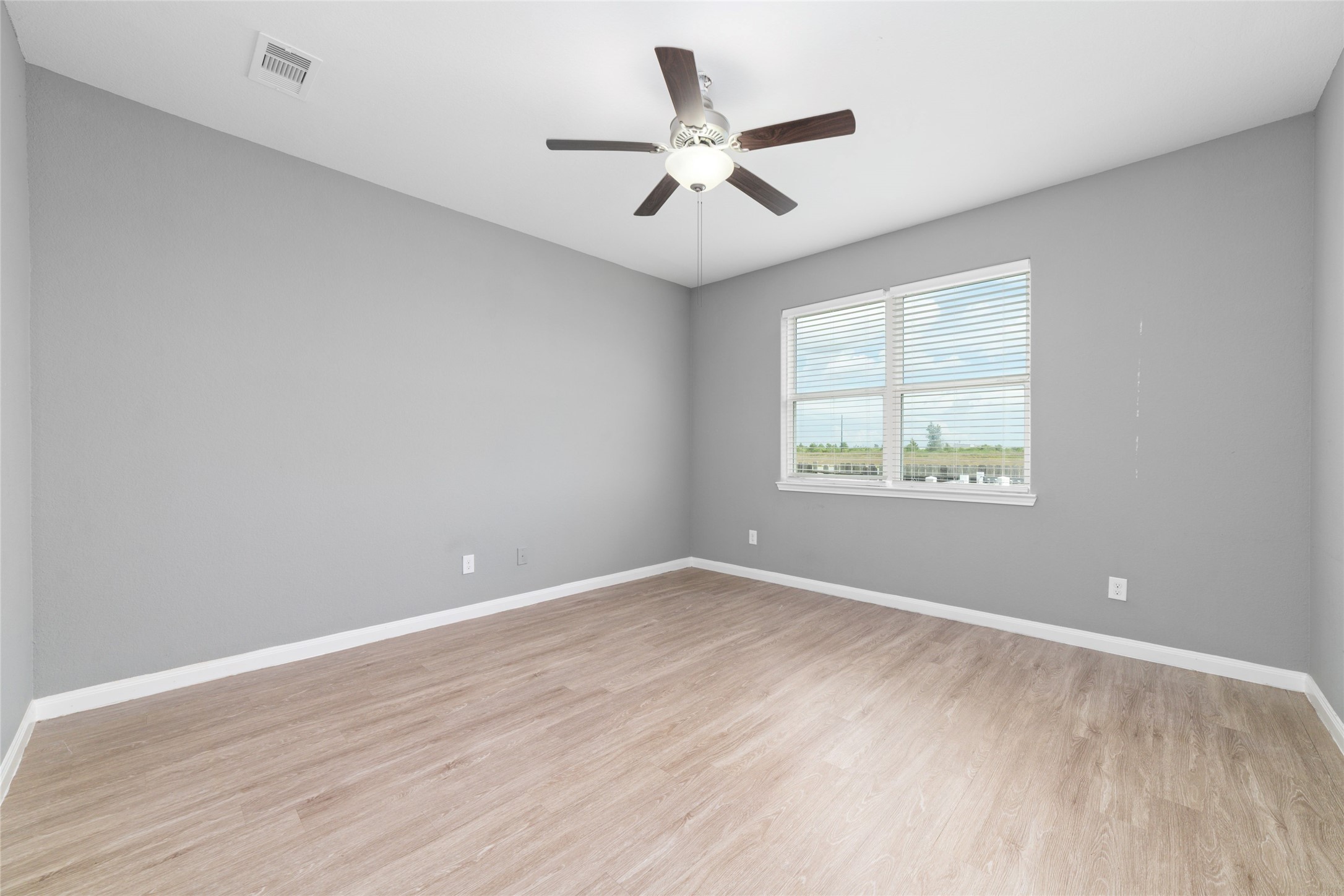 1077 Mule Ridge Drive Property Photo 12