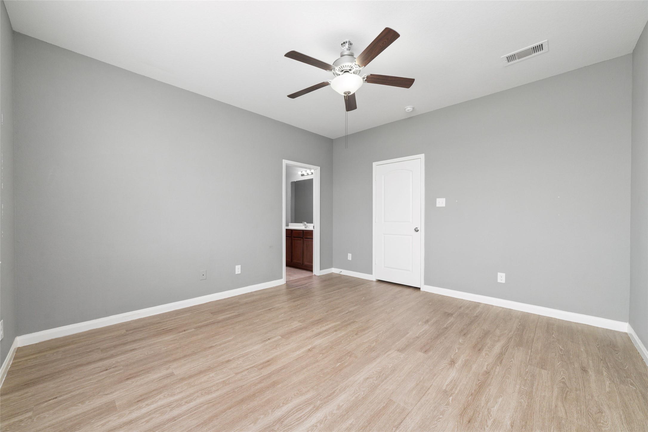 1077 Mule Ridge Drive Property Photo 13