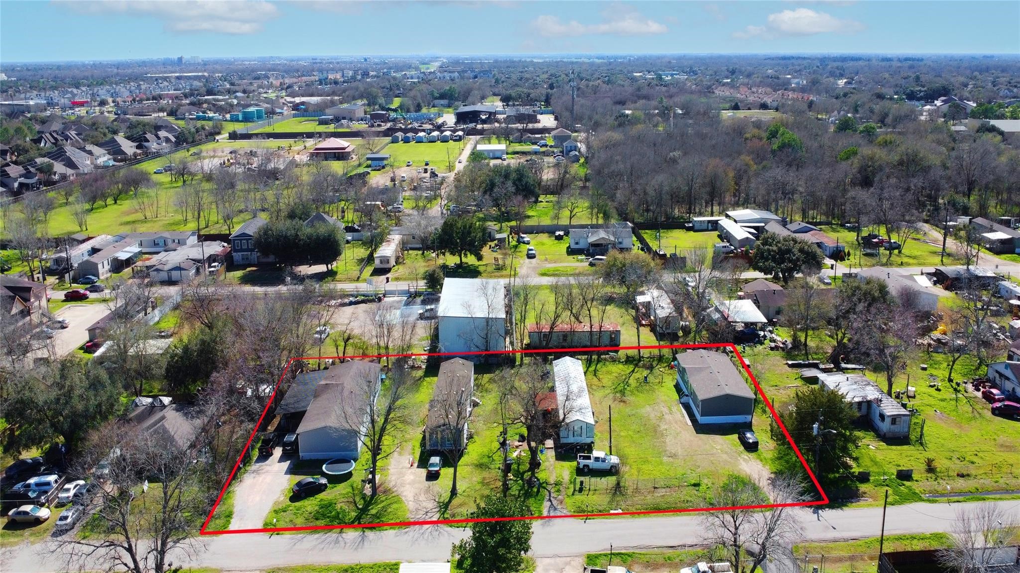 15211 Sam Road Property Photo