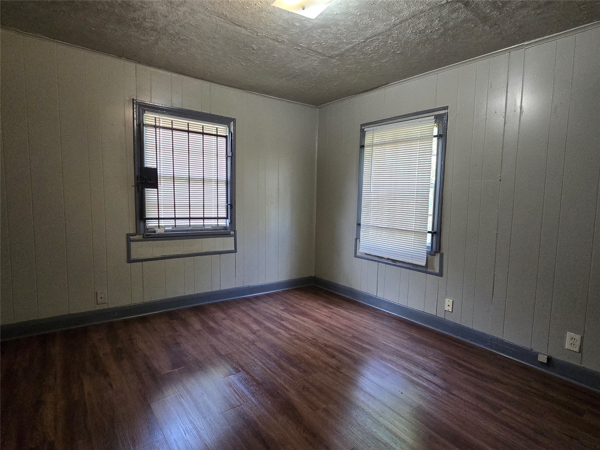 4609 Dabney Street Property Photo 8