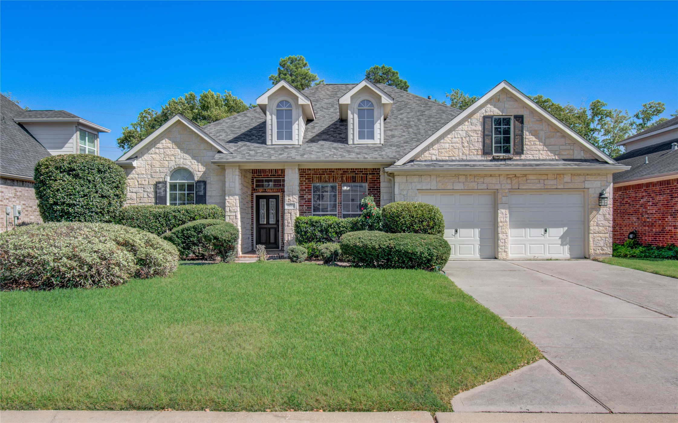 7814 Heron Lakes Drive Property Photo 1