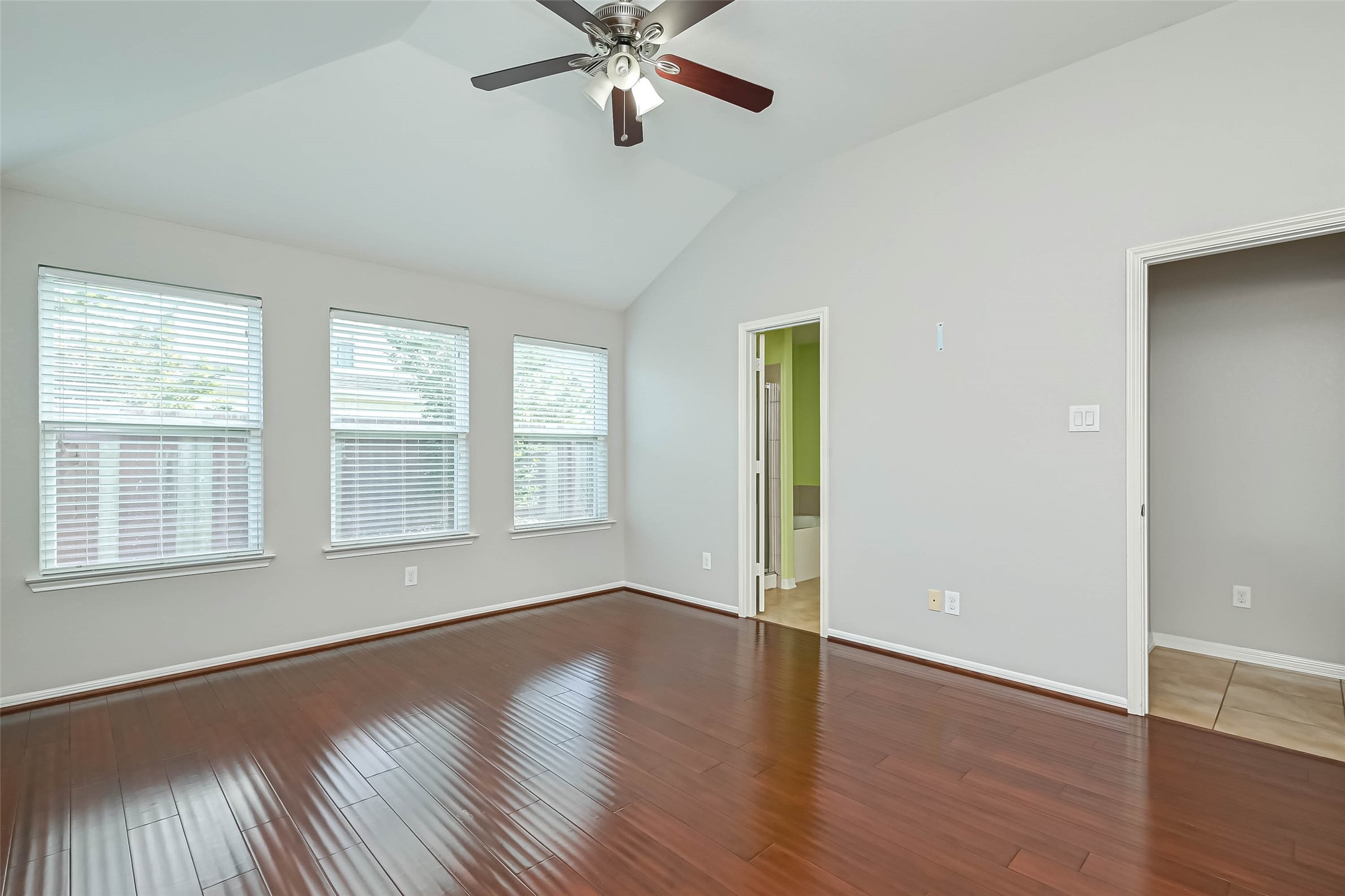7110 Fox Scene Drive Property Photo 10