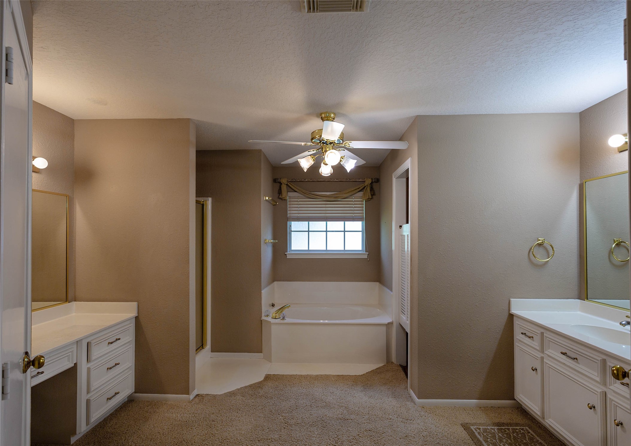 217 Tupelo Lane Property Photo 12