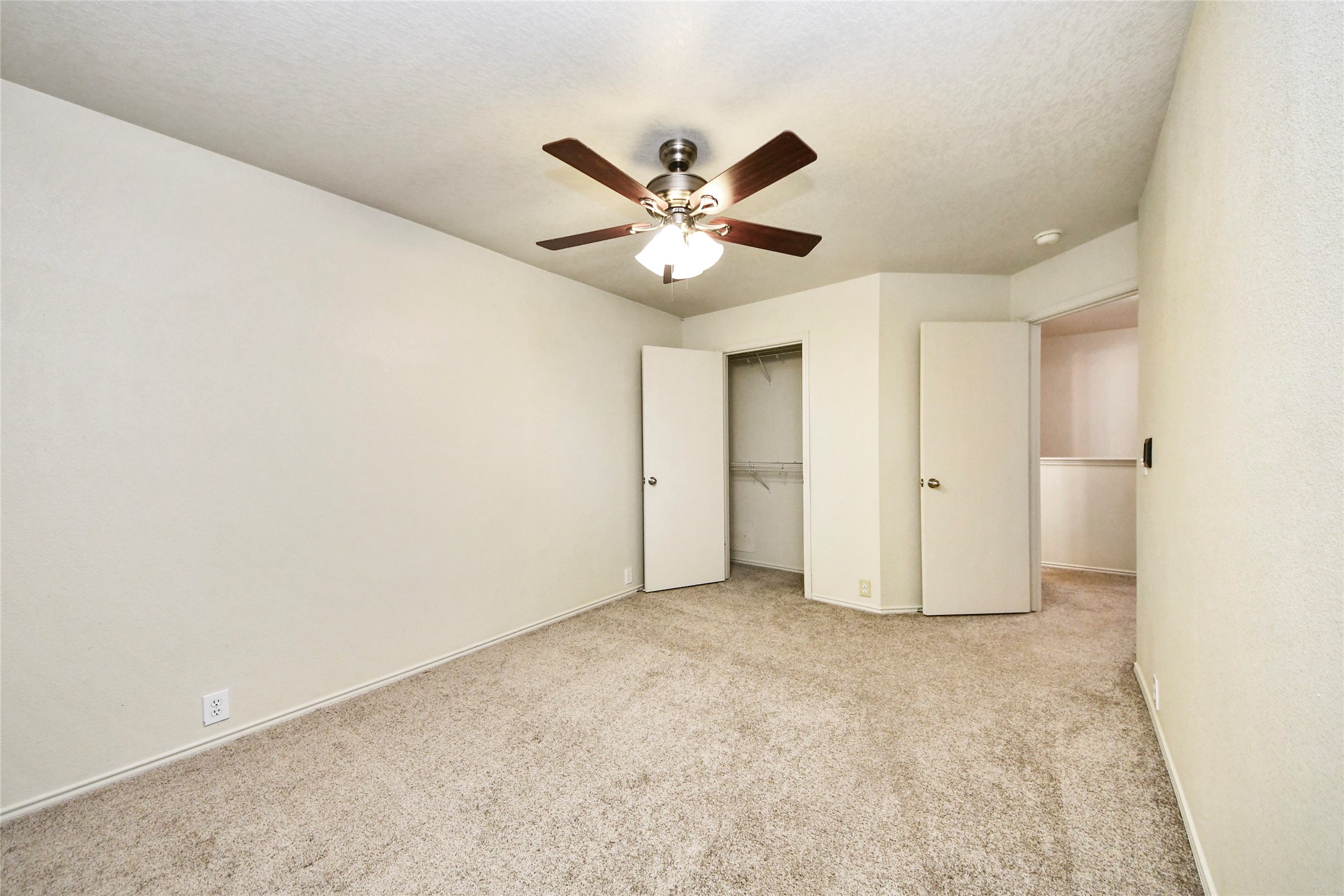 915 Grand Plains Drive Property Photo 29