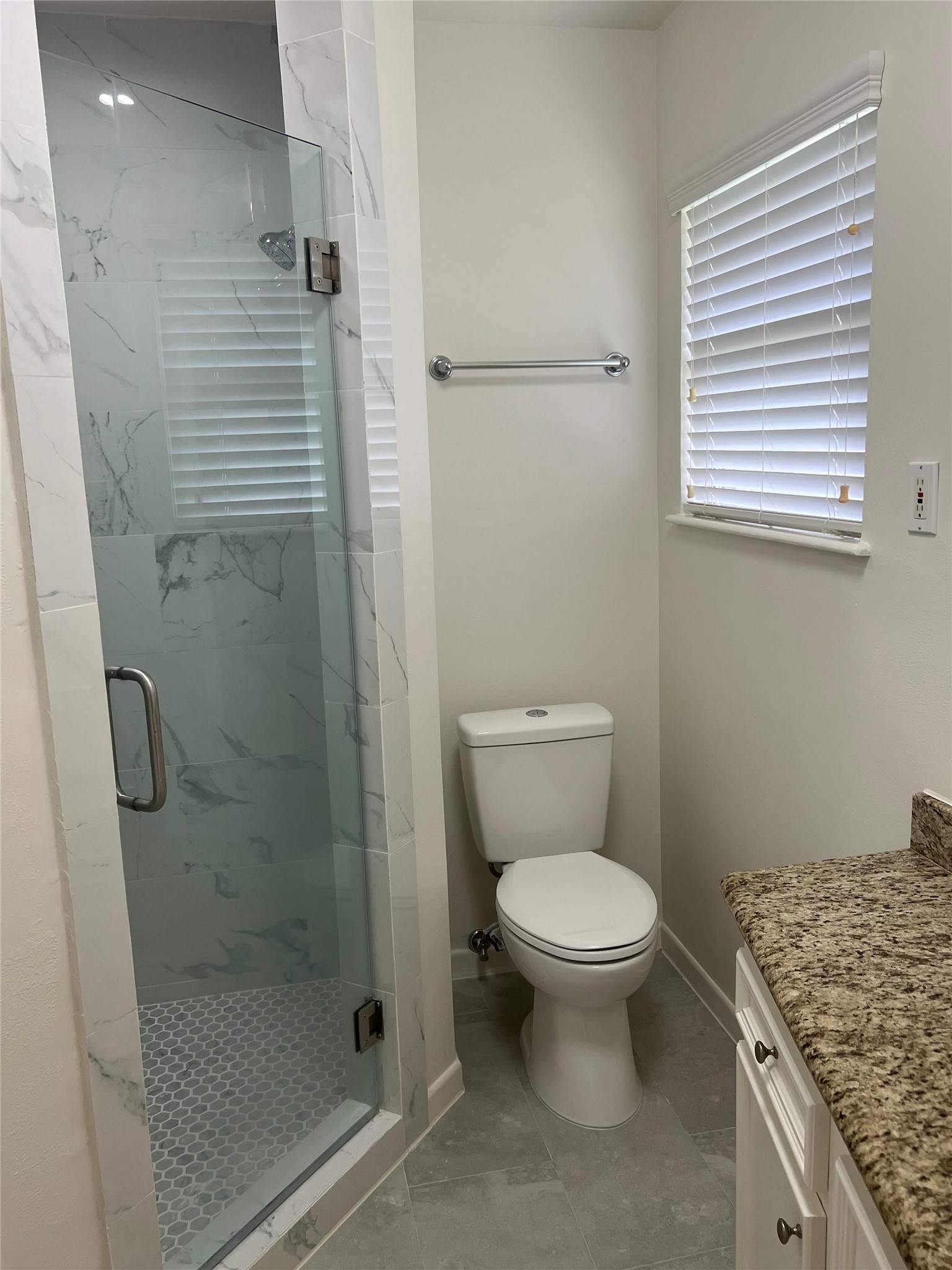 2911 Linkwood Drive Property Photo 11