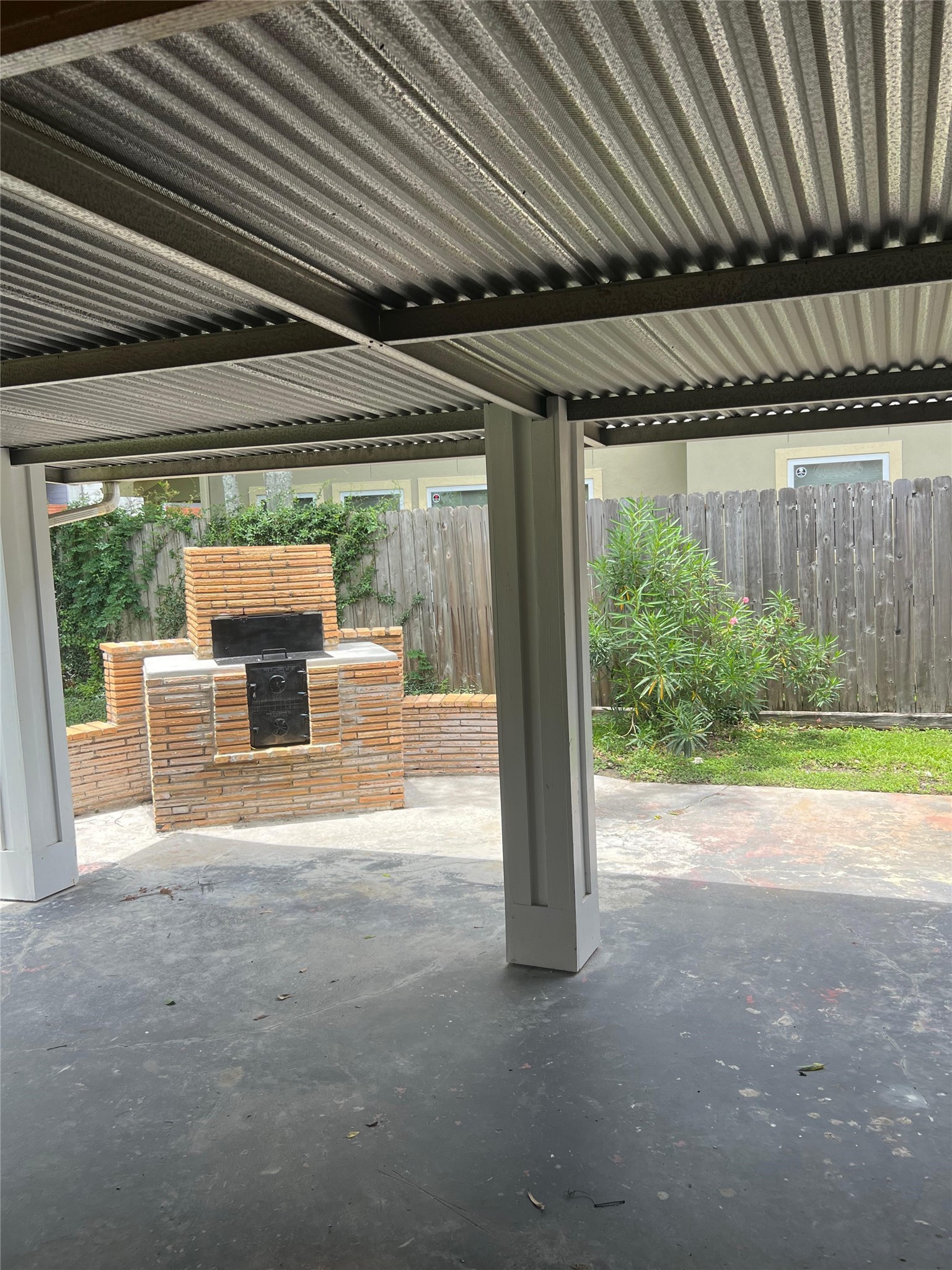2911 Linkwood Drive Property Photo 18