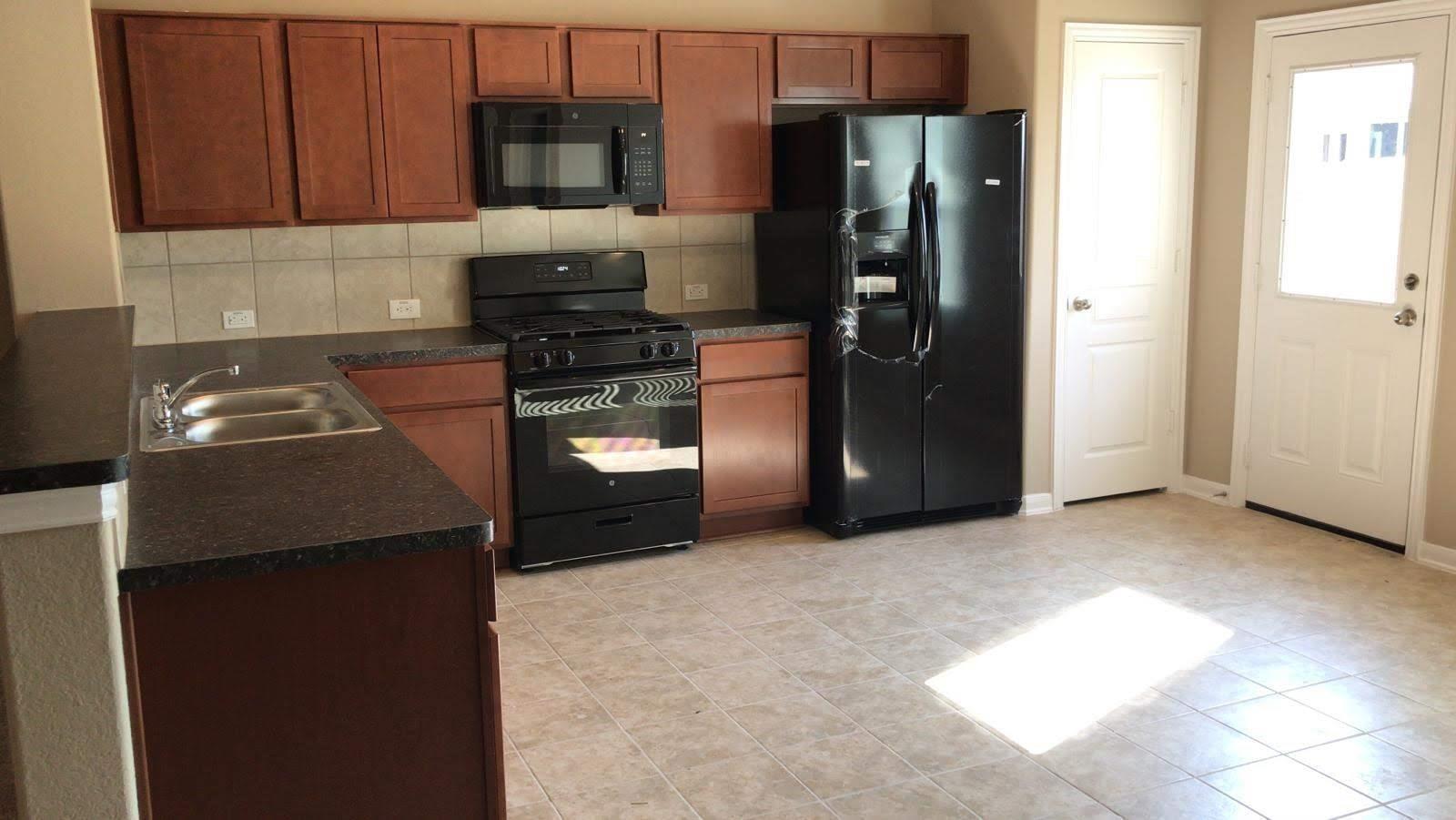 2310 Thunderbolt Peak Drive Property Photo 5