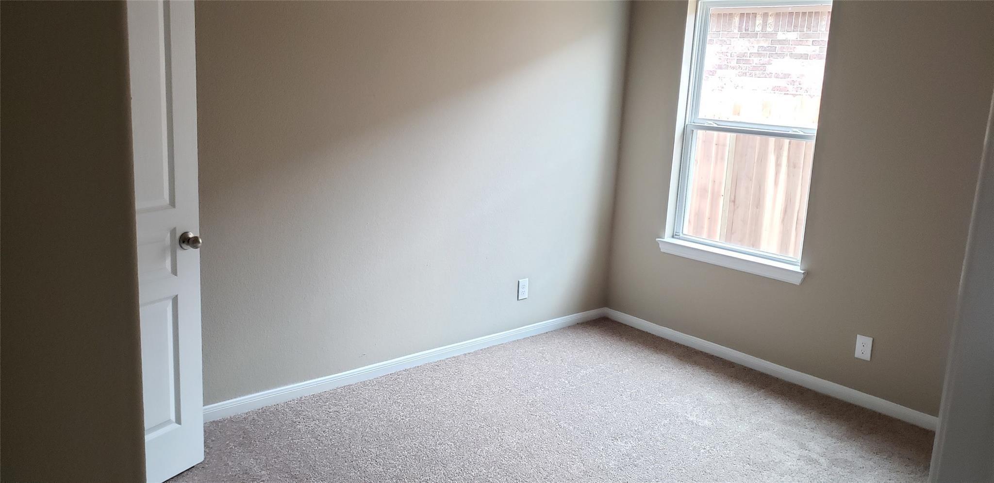 2310 Thunderbolt Peak Drive Property Photo 6